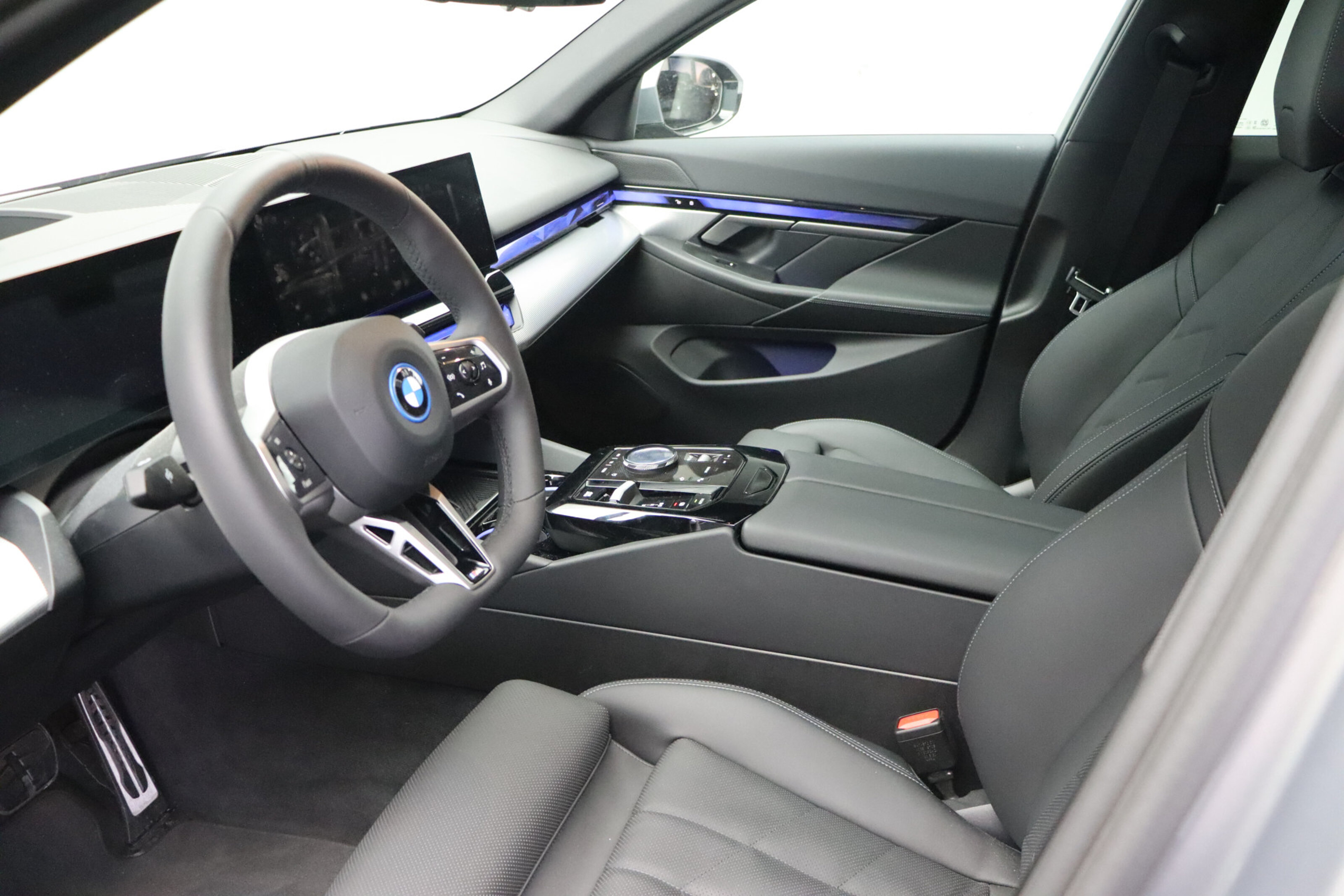 BMW i5 9
