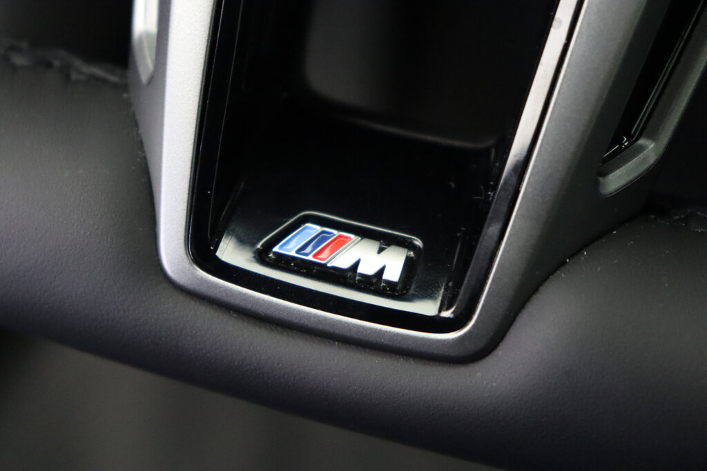 BMW i5 16
