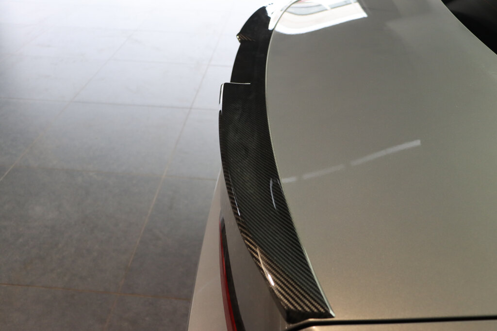 BMW i5 25