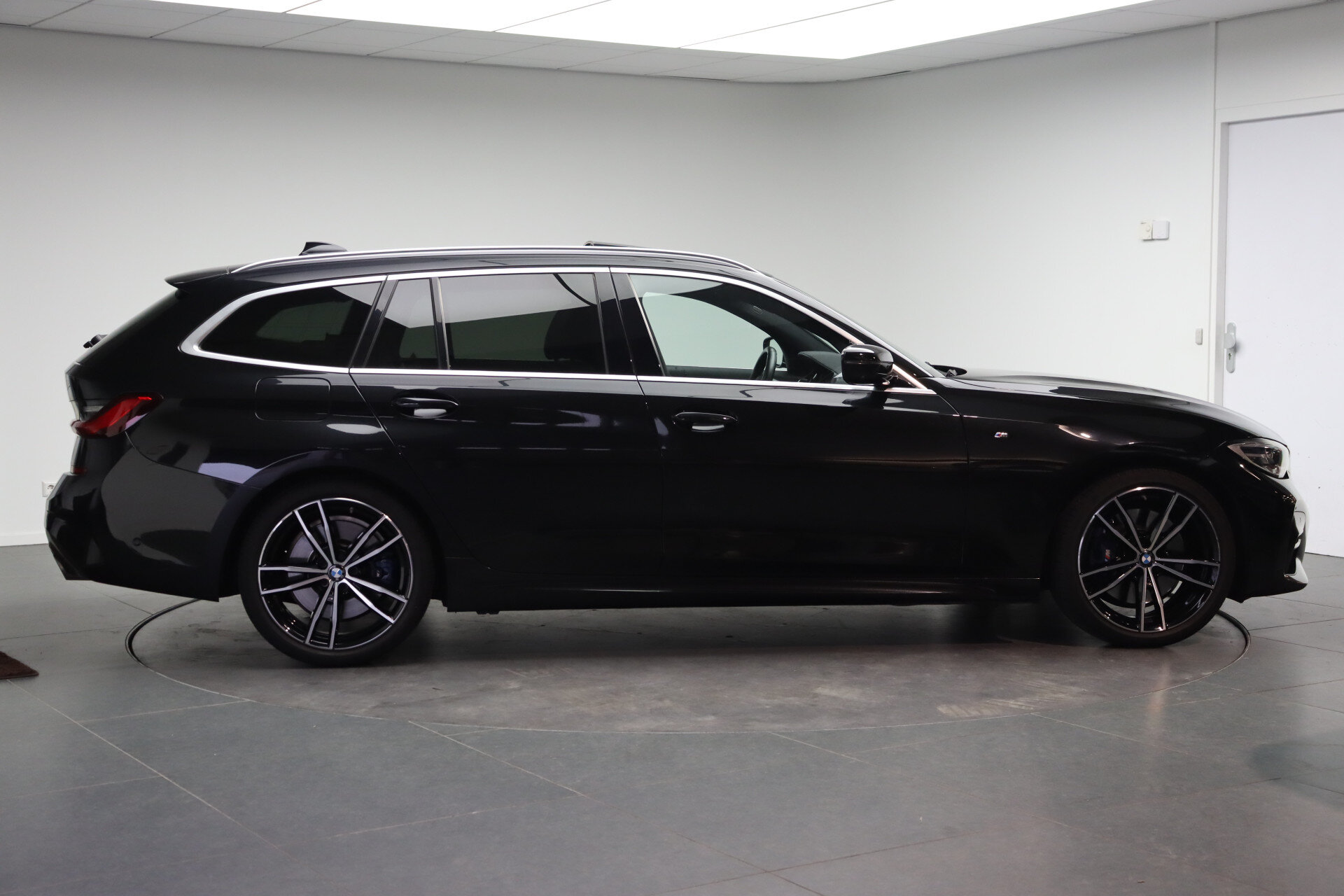 BMW 3 Serie Touring 330i High Executive M Sport Automaat - Afbeelding 4