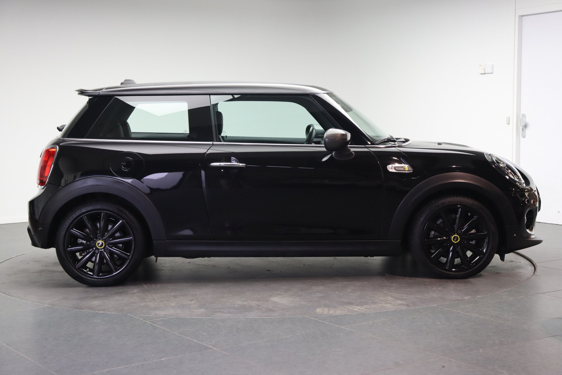 MINI Electric Charged - Afbeelding 4