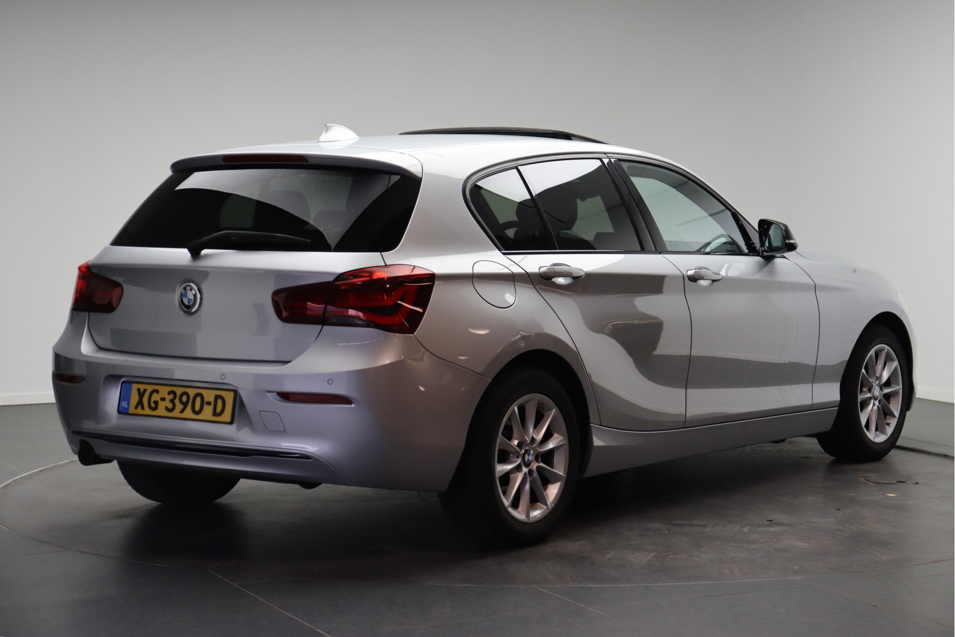 BMW 1 Serie 118i Executive Automaat - Afbeelding 3