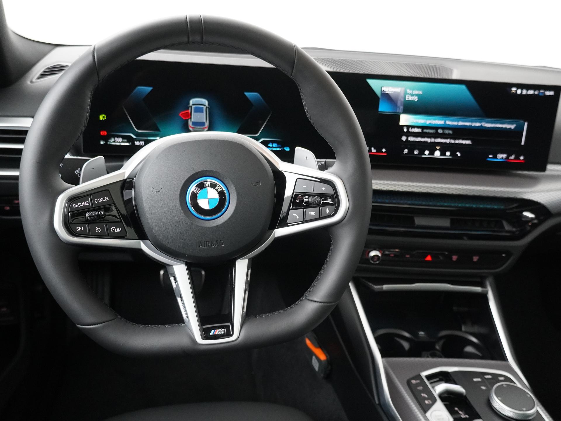 BMW 3 Serie Touring 330e - Afbeelding 2