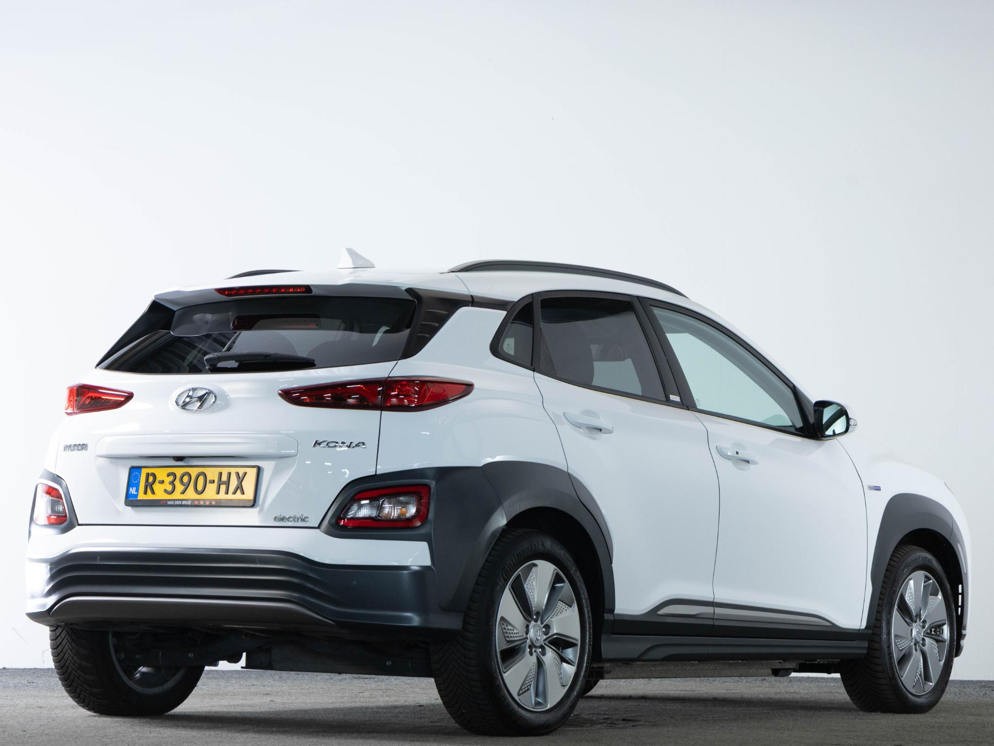 Hyundai Kona EV Comfort 64 kWh 204 PK - Afbeelding 2