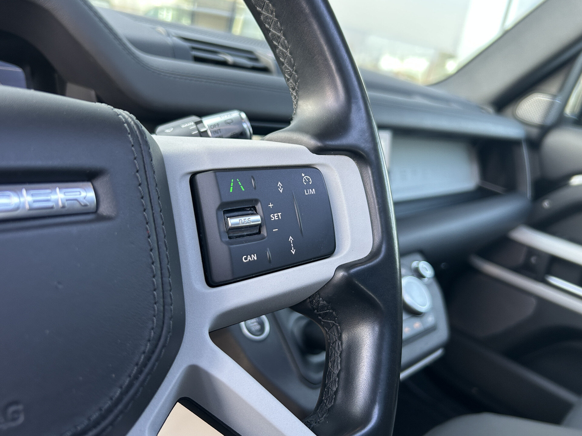 Land Rover Defender 3.0 D300 300pk AWD 110 HSE - Afbeelding 4