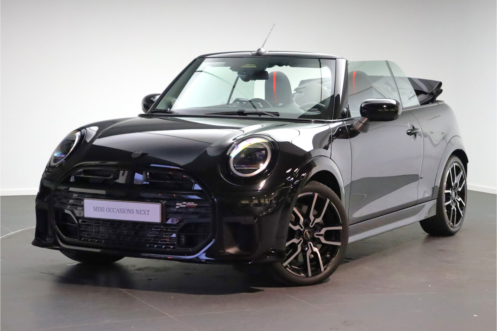 MINI Cooper Cabrio C John Cooper Works Automaat