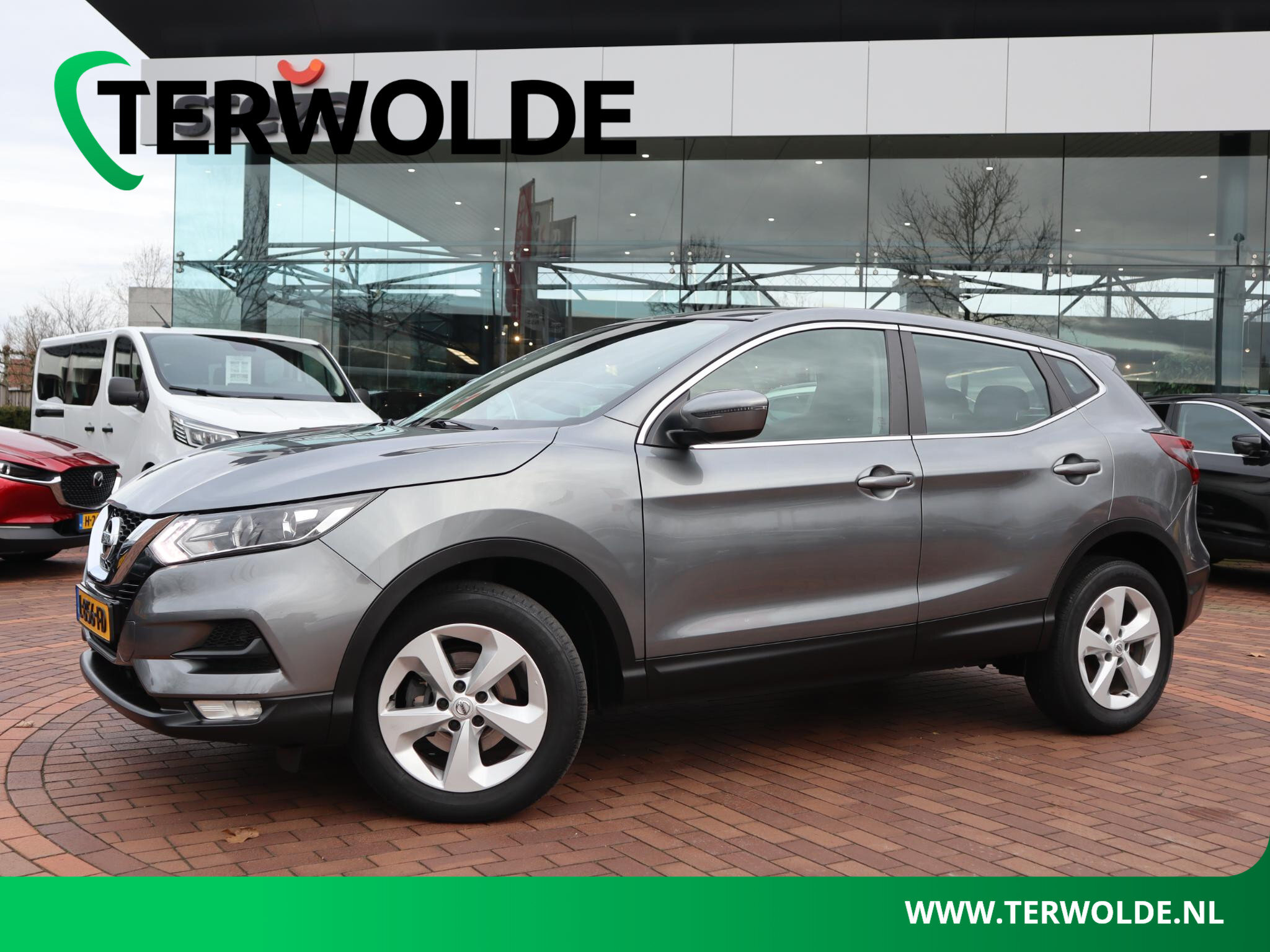 Nissan QASHQAI 1.3 DIG-T Acces Edition
