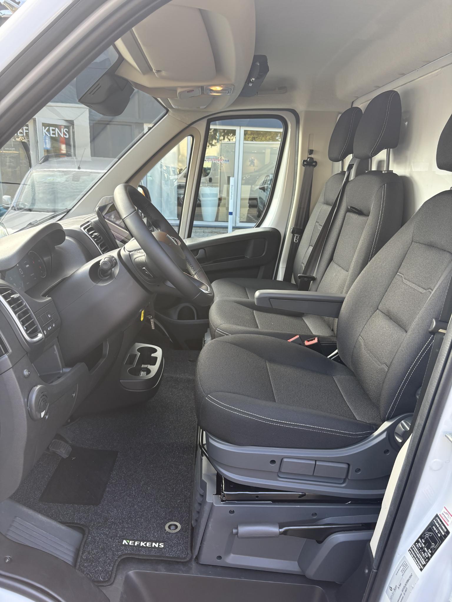 Peugeot Boxer 2.2 180 pk Automaat L4 3.5t Zwaar - Afbeelding 5