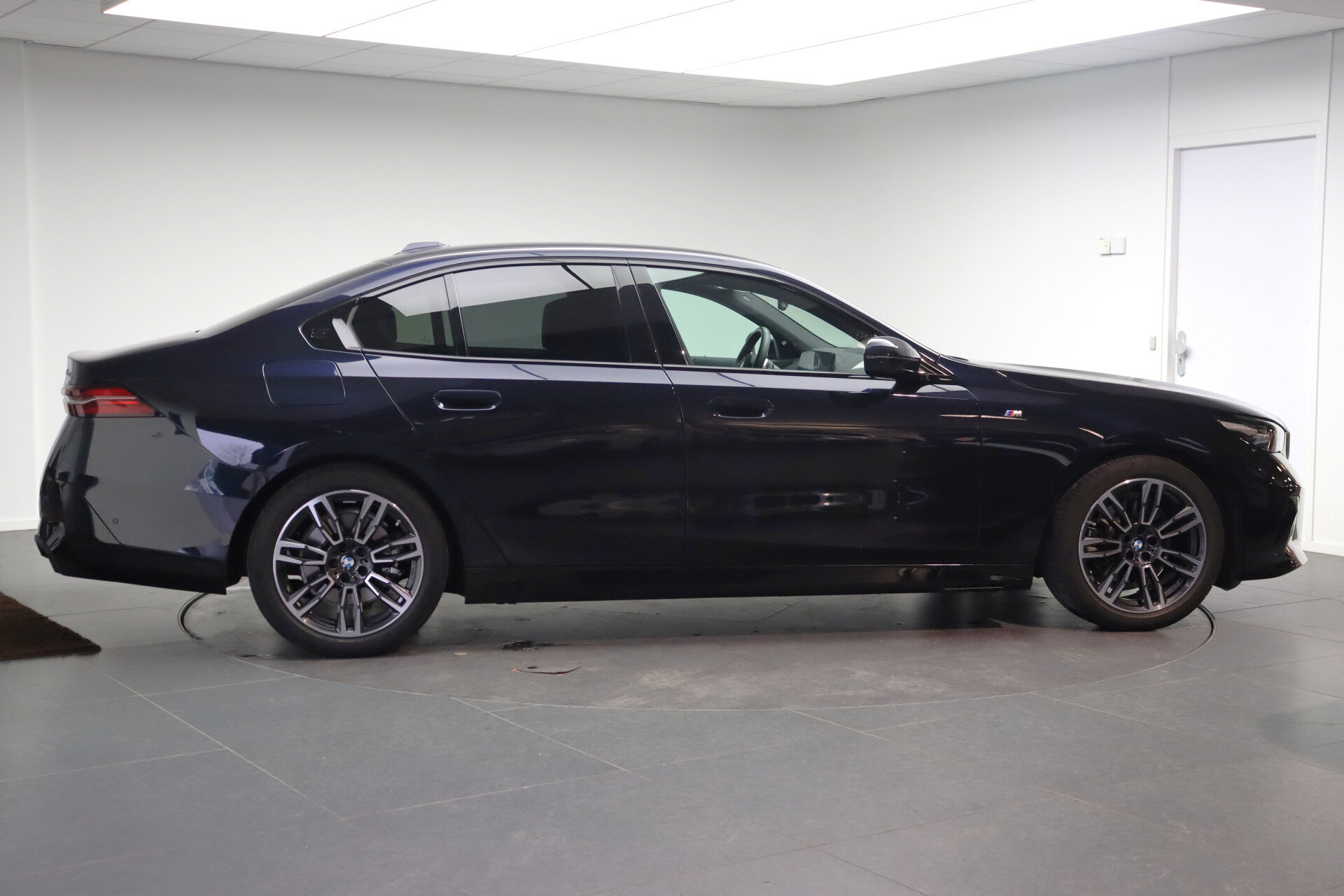 BMW 5 Serie 520i M Sport Automaat - Afbeelding 4