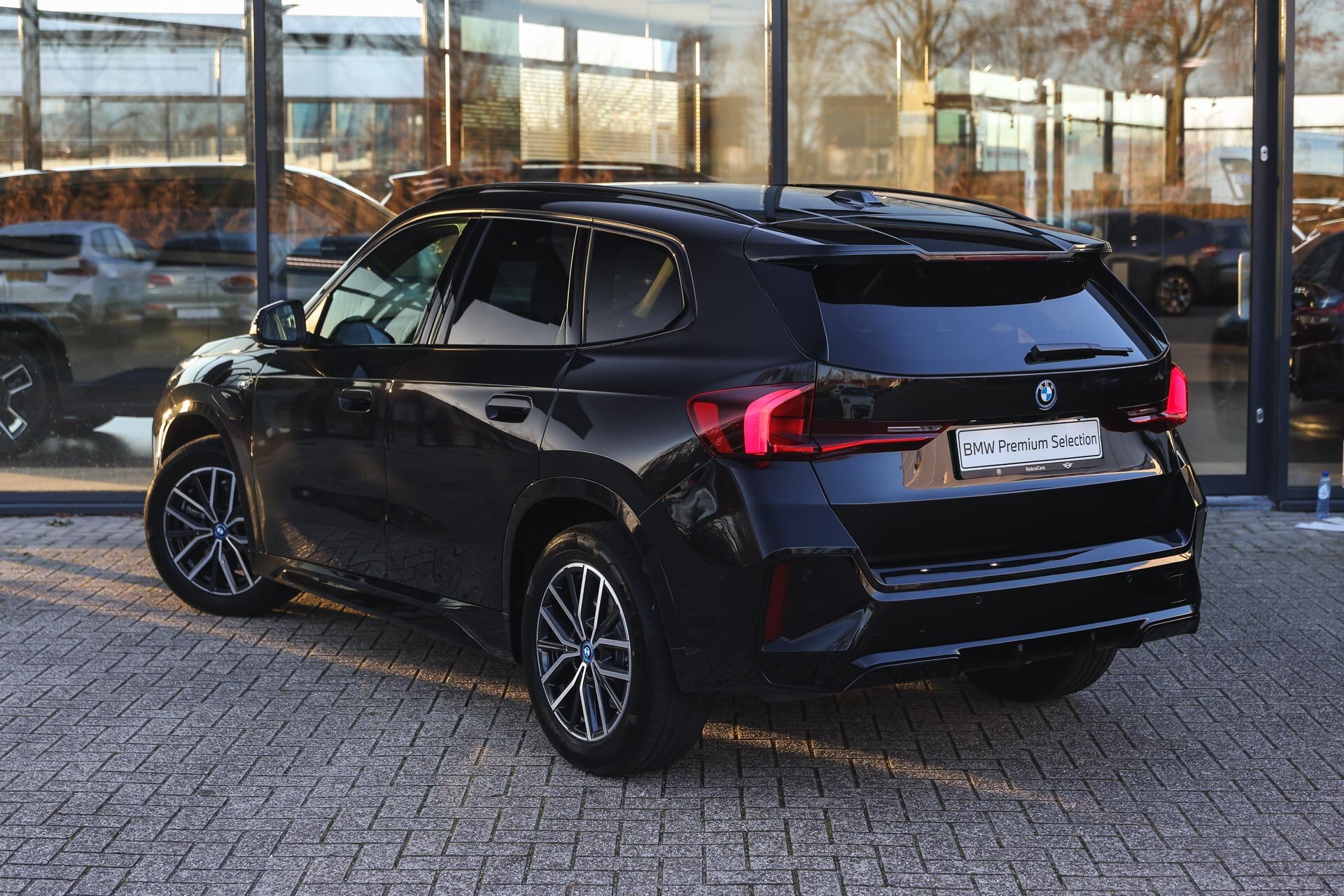 BMW X1 xDrive25e M Sport Automaat - Afbeelding 2