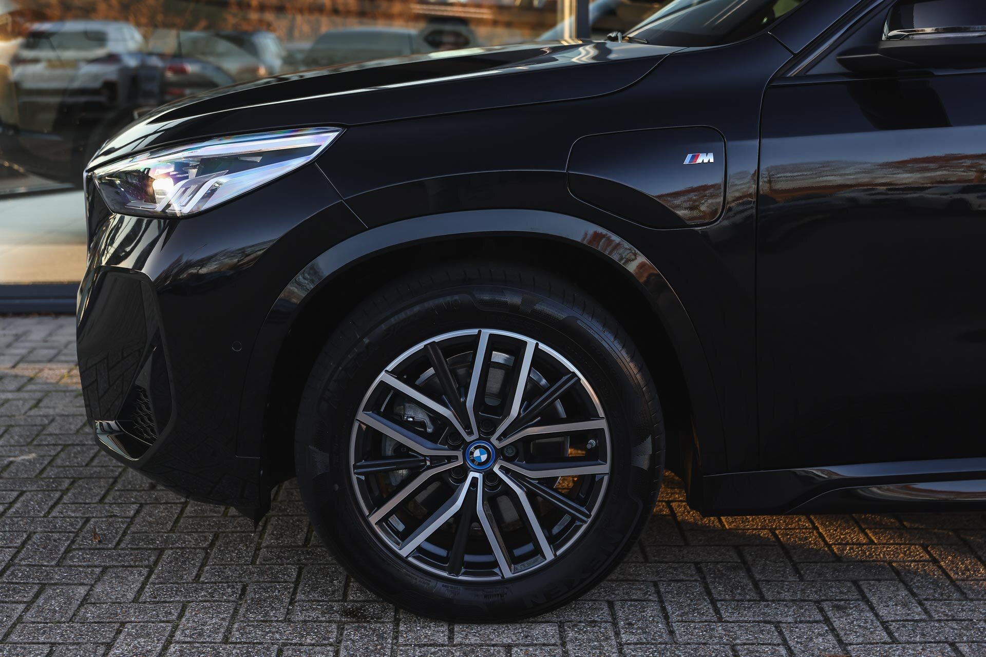 BMW X1 xDrive25e M Sport Automaat - Afbeelding 3