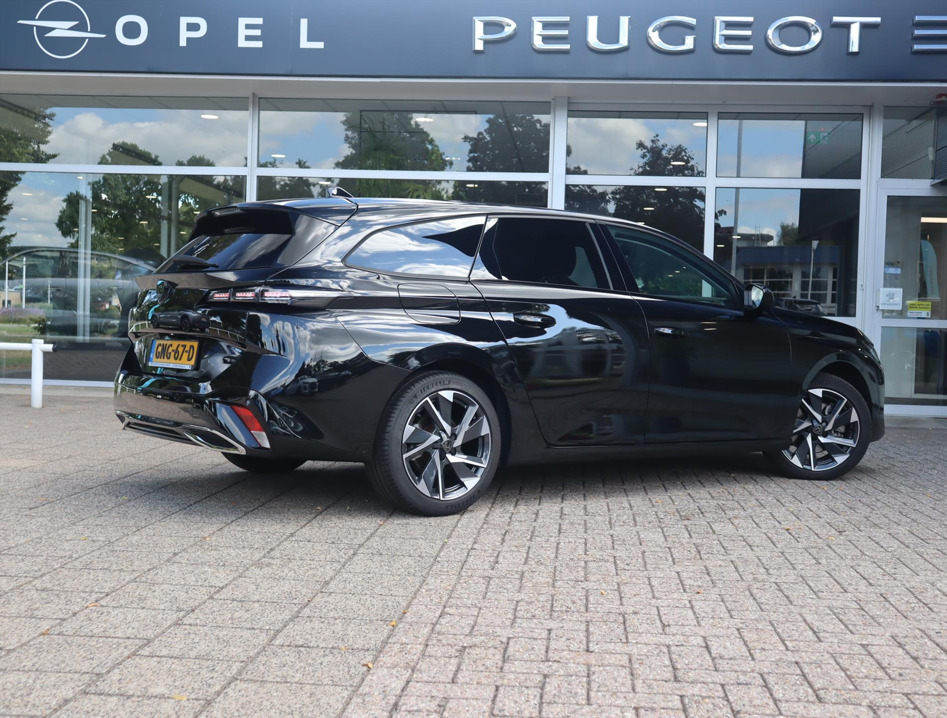 Peugeot 308 Sw *Auto van de Week!* Allure Mild Hybrid 145PK e-DCS6 Automaat, Rijklaarprijs, 360 graden camera Draadloze telefoonoplader Navigatie - Afbeelding 5