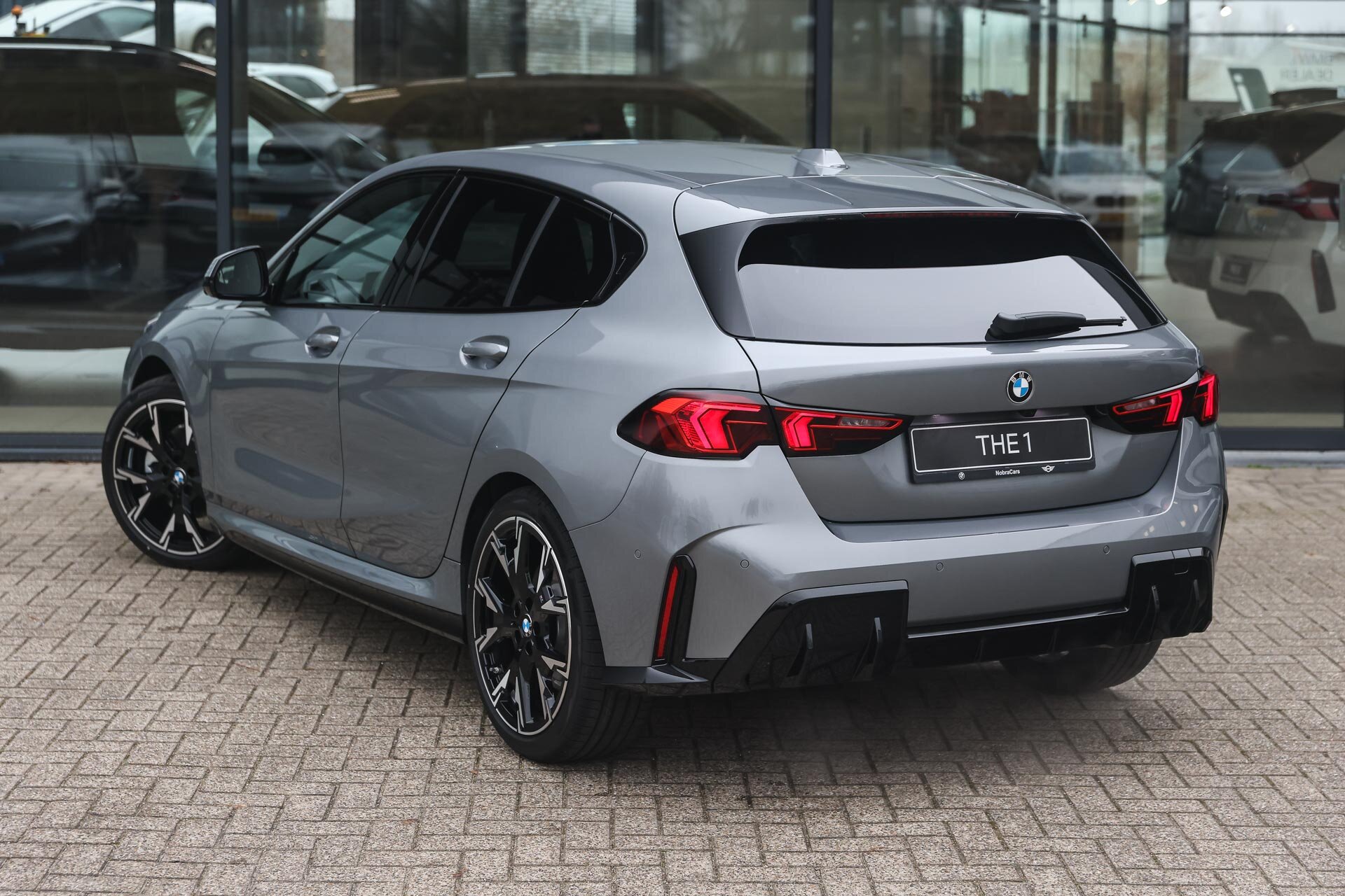 BMW 1 Serie 120 High Executive M Sport Automaat - Afbeelding 2