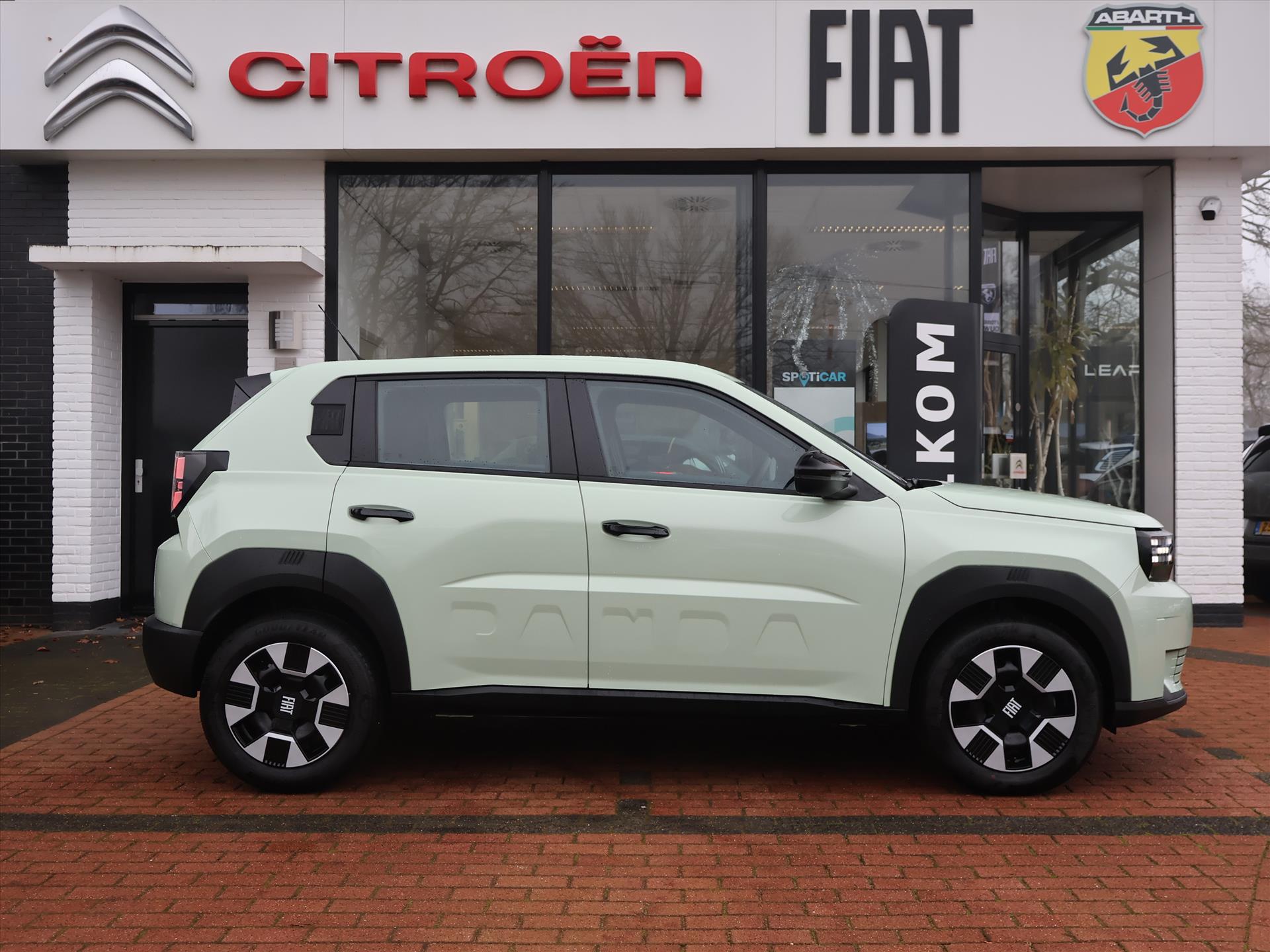 Fiat Grande Panda *Auto van de Week!* 1.2 Turbo 110PK Hybrid eDCT6 Automaat Icon, Rijklaarprijs NIEUW | Navigatie via App | Parkeersensoren | DAB+ - Afbeelding 4