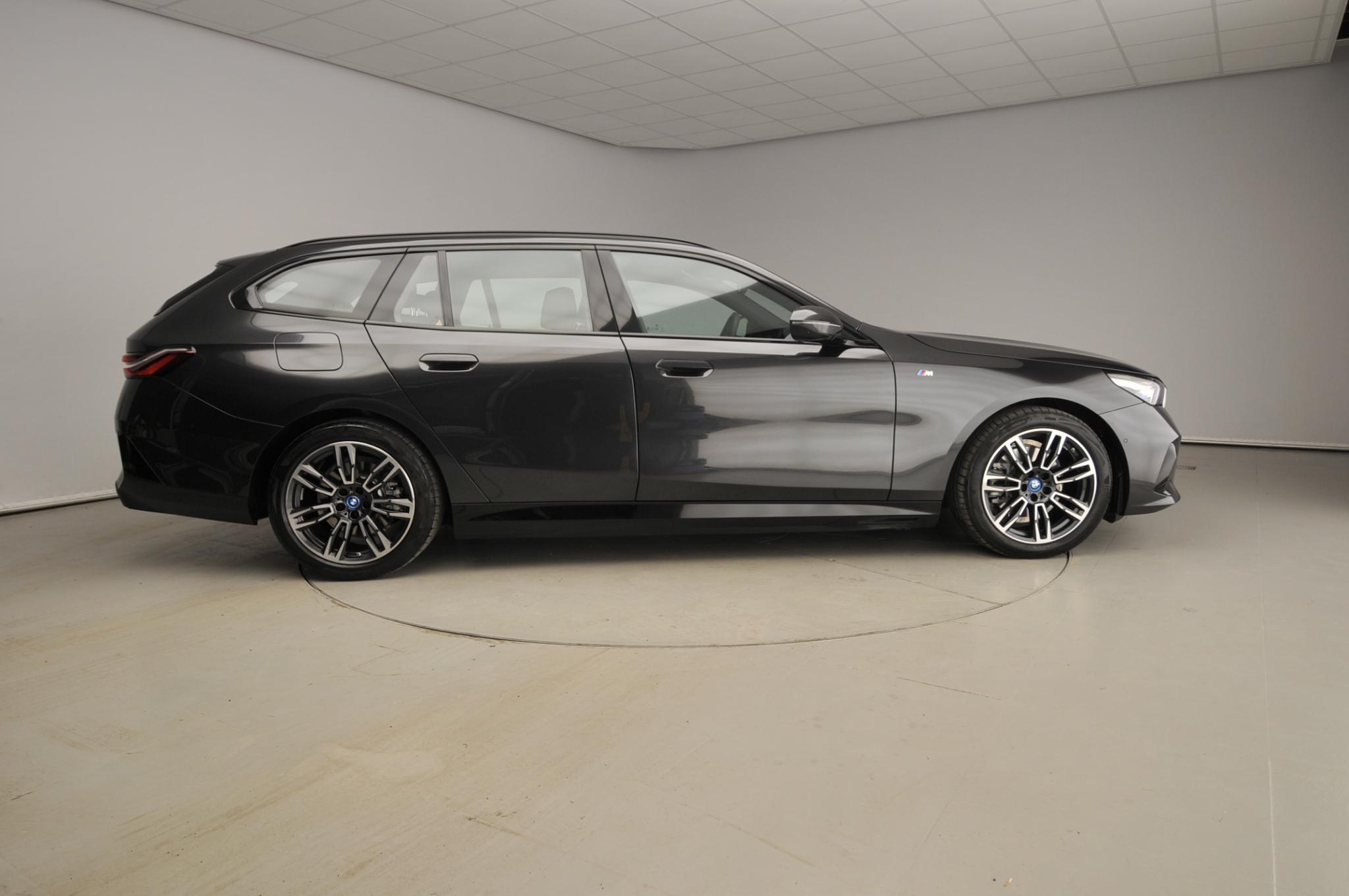 BMW 5 Serie Touring 530e - Afbeelding 4