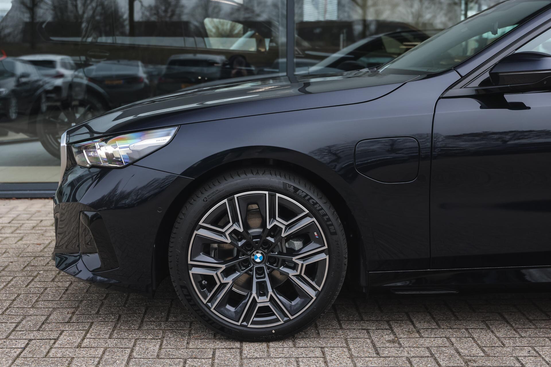 BMW 5 Serie Touring 530e M Sport Automaat - Afbeelding 4