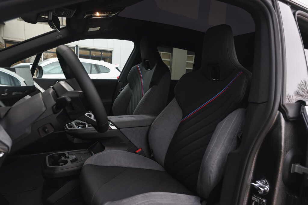 BMW iX 10