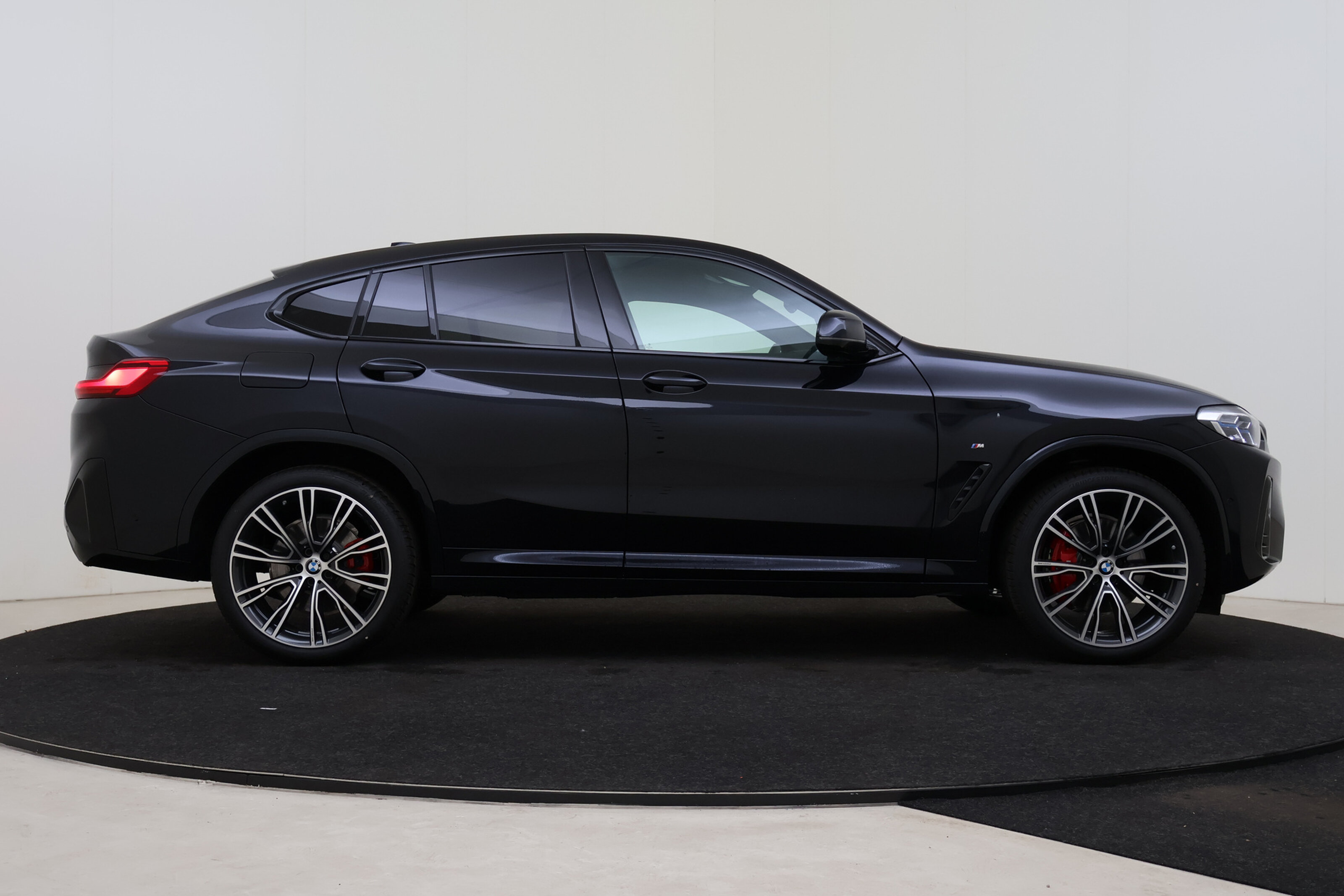 BMW X4 7
