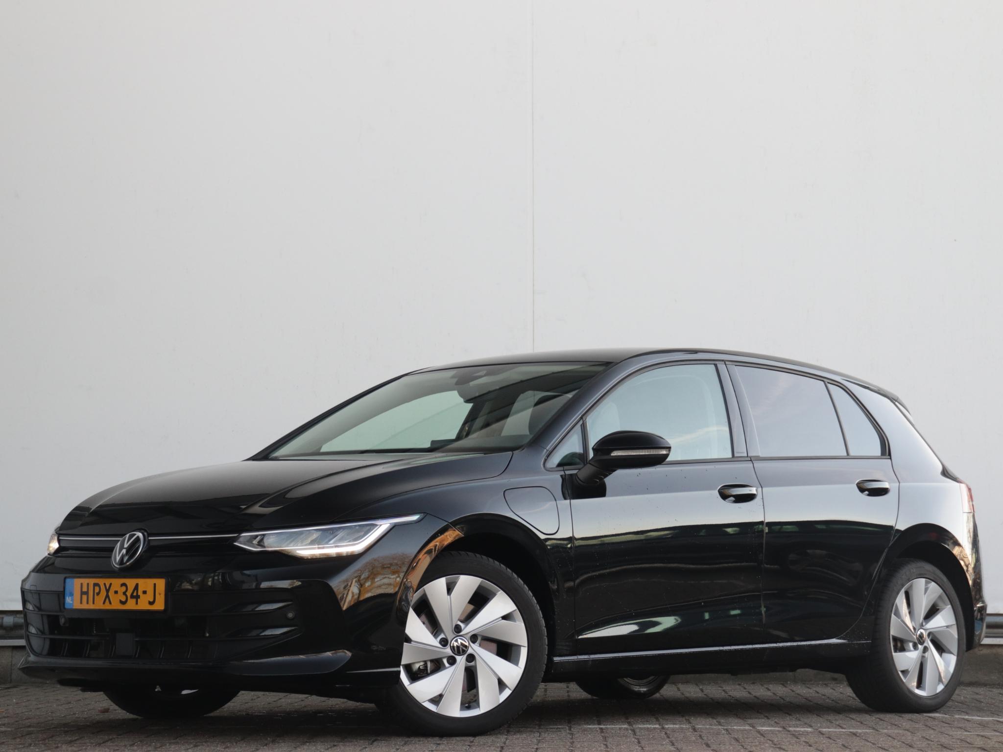 Volkswagen Golf 1.5 eHybrid Life Edition