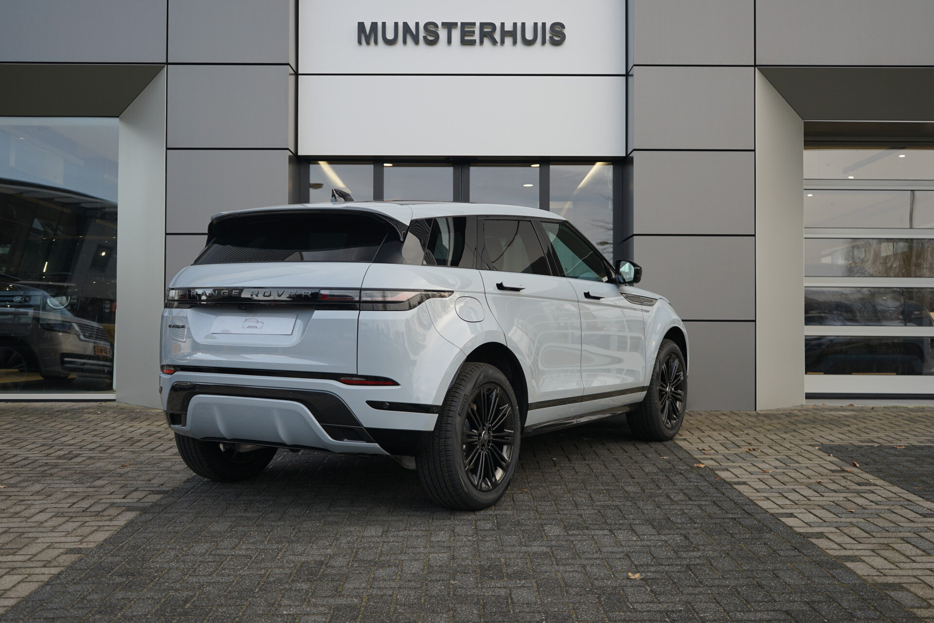Land Rover Range Rover Evoque 1.5 P270e PHEV AWD Business Dynamic Edition - Afbeelding 2