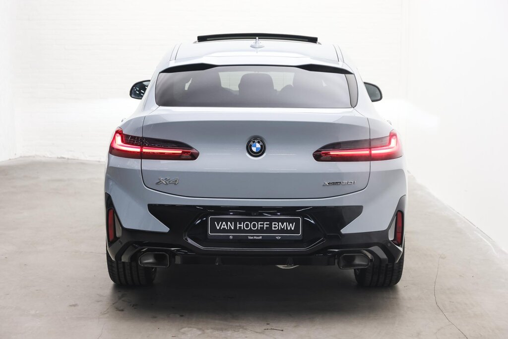 BMW X4 8