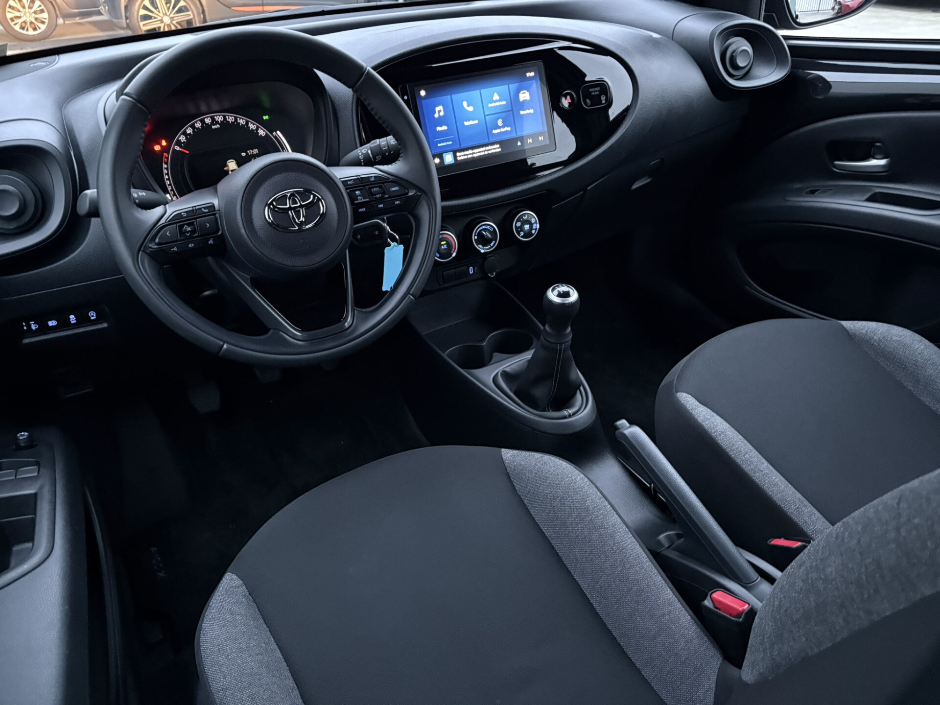 Toyota Aygo X 1.0 VVT-i MT Play - Afbeelding 2