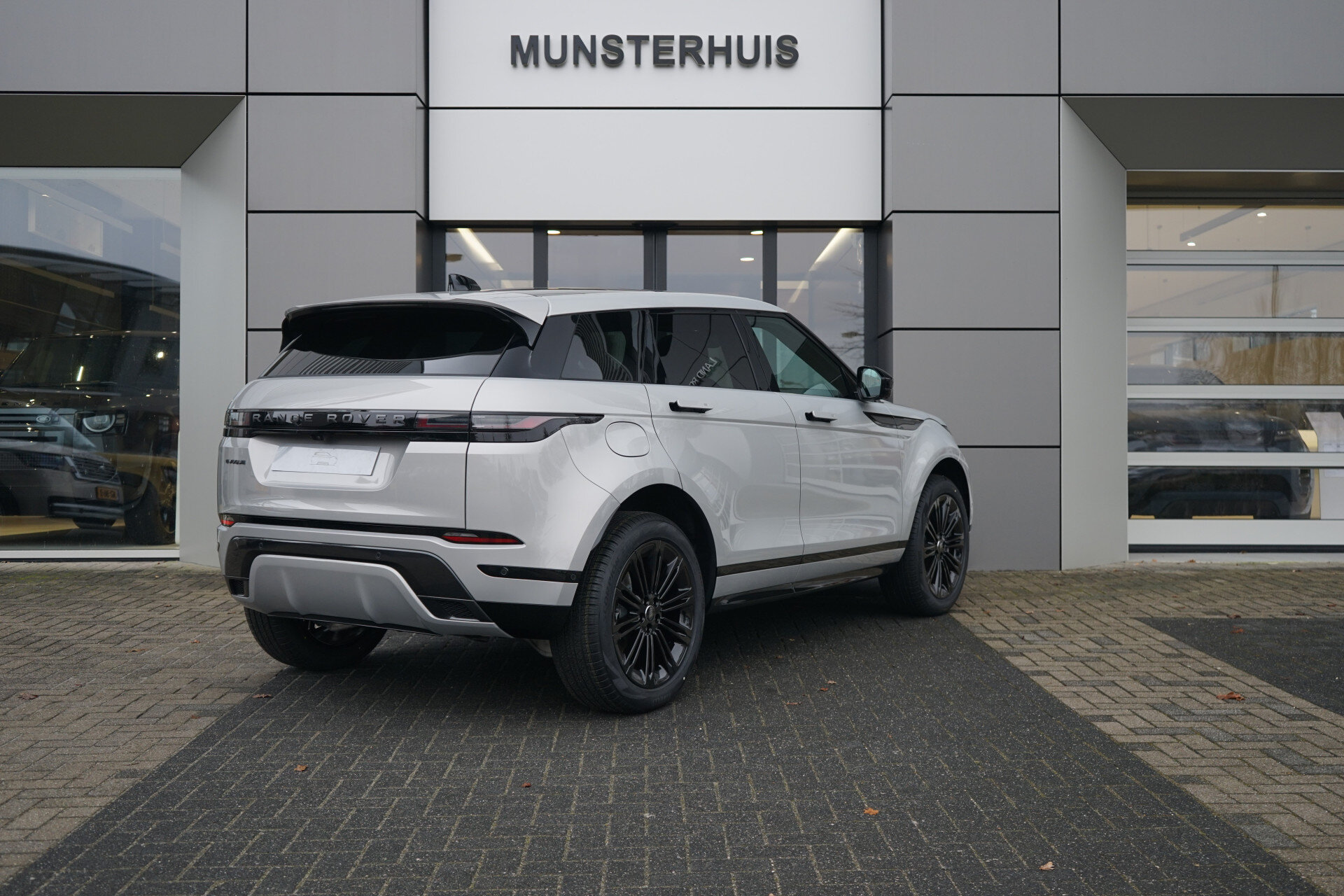 Land Rover Range Rover Evoque 1.5 P270e PHEV AWD SE Dynamic Edition - Afbeelding 2