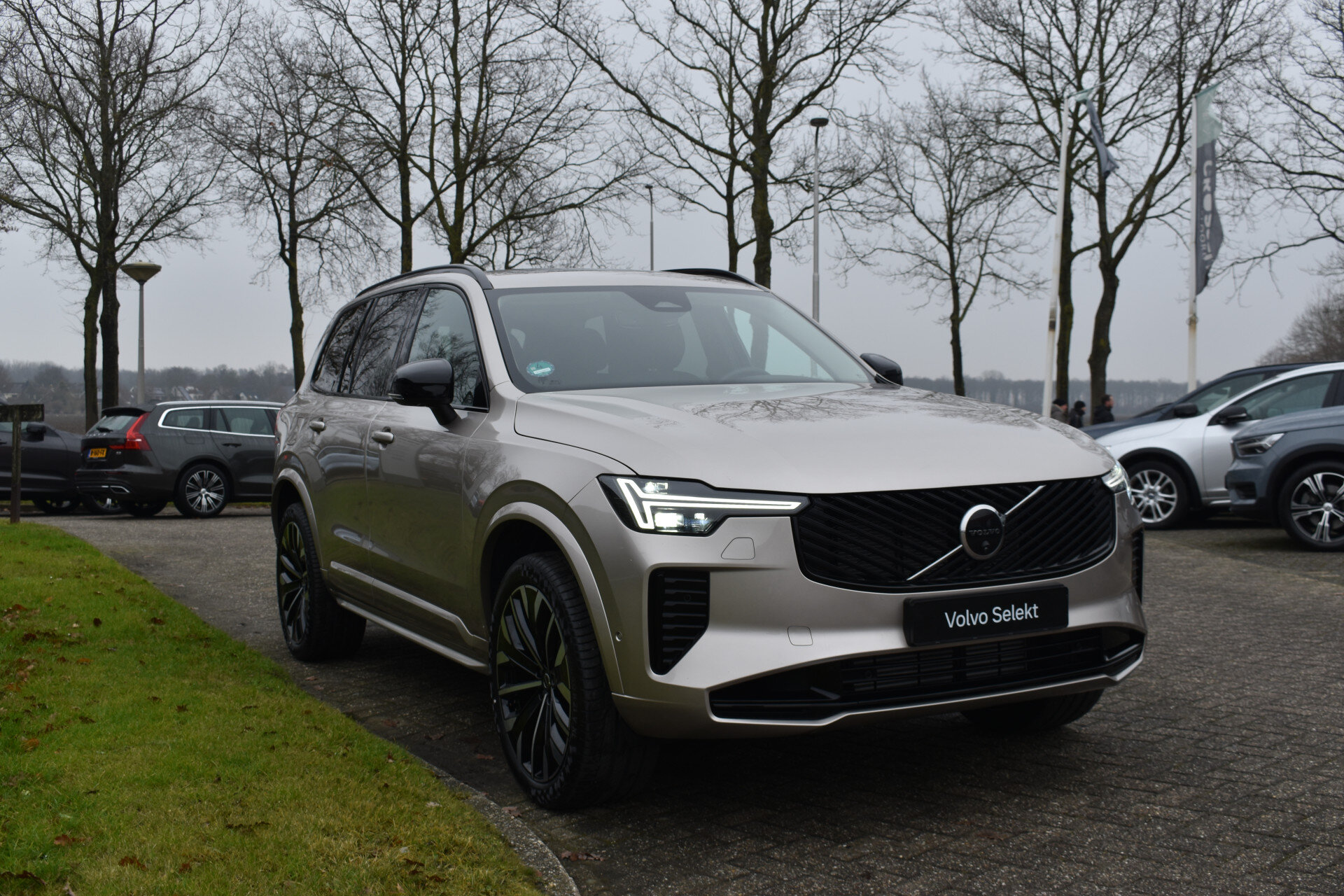 Volvo XC90 T8 AWD 455PK Plug-in hybrid Plus Dark - Afbeelding 2