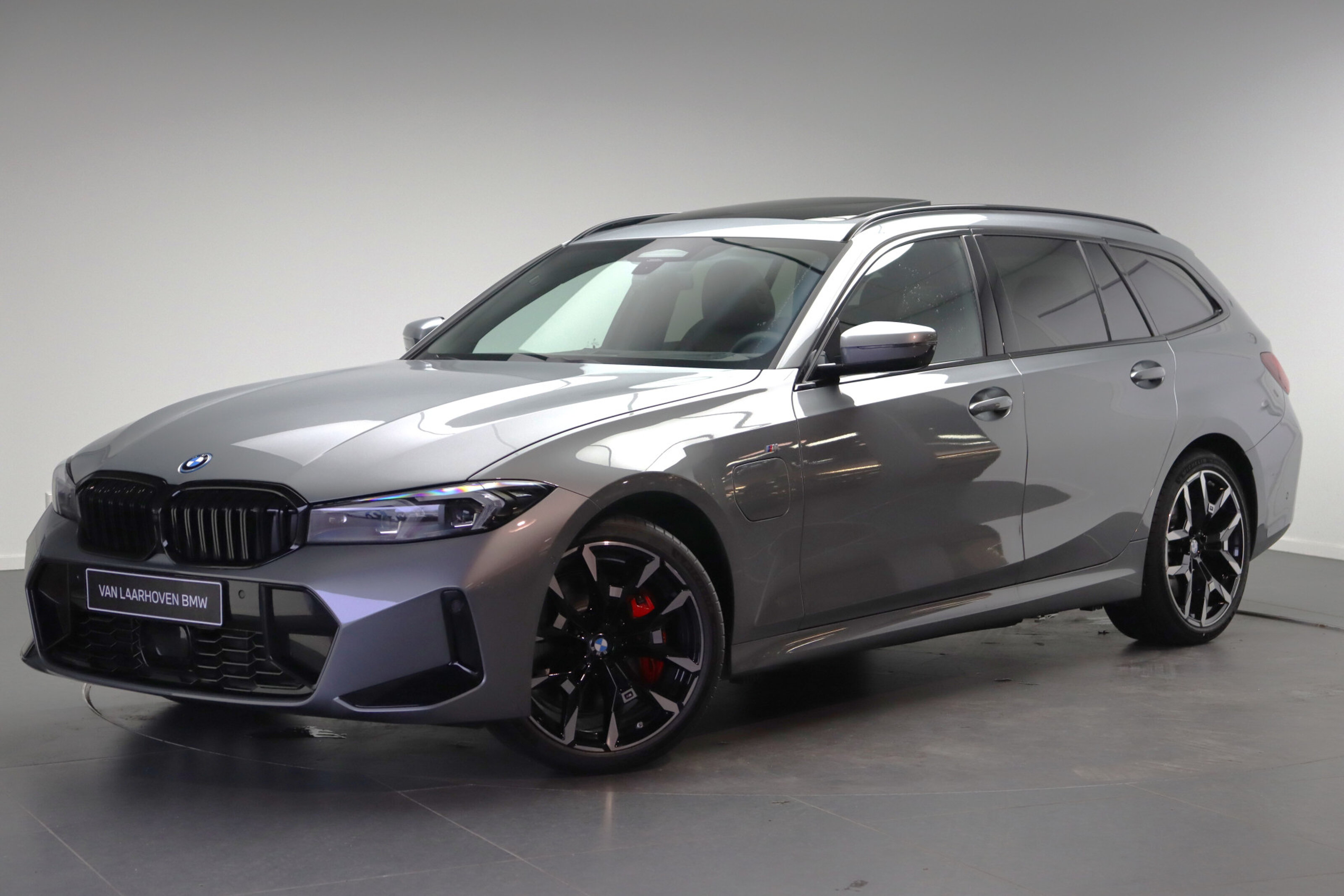 BMW 3 Serie Touring 330e M Sport Automaat