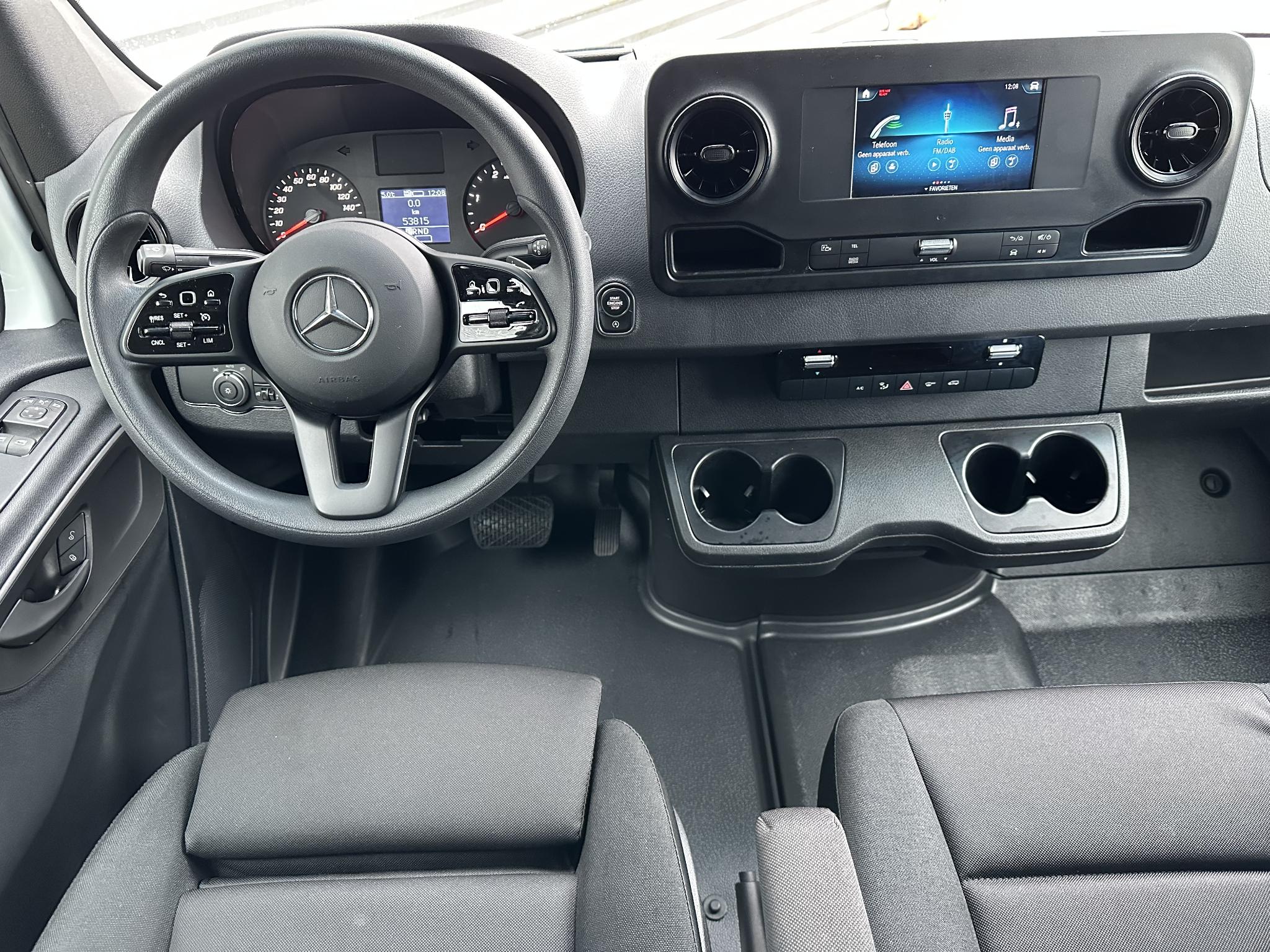 Mercedes-Benz Sprinter 317 CDI  L2H2 Automaat Carplay Navigatie Camera - Afbeelding 3