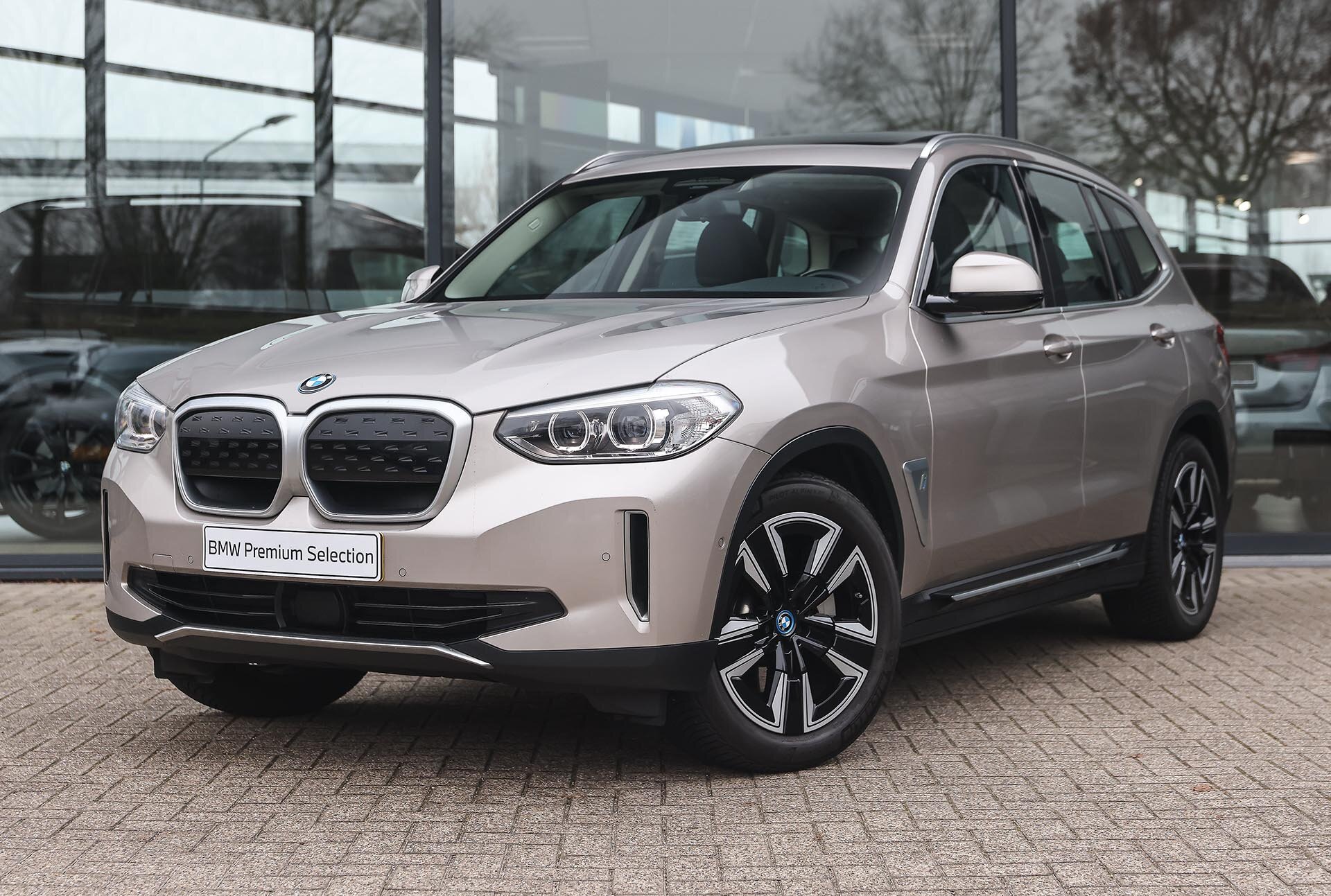 BMW iX3 High Executive