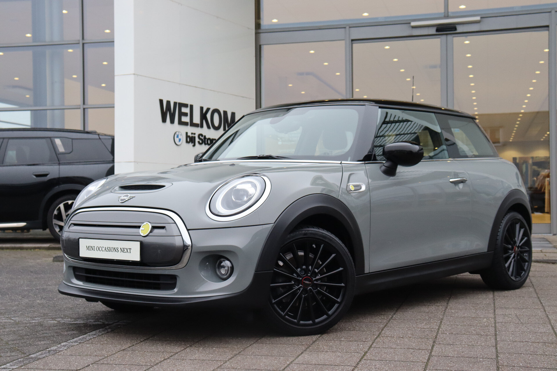 MINI Electric Essential