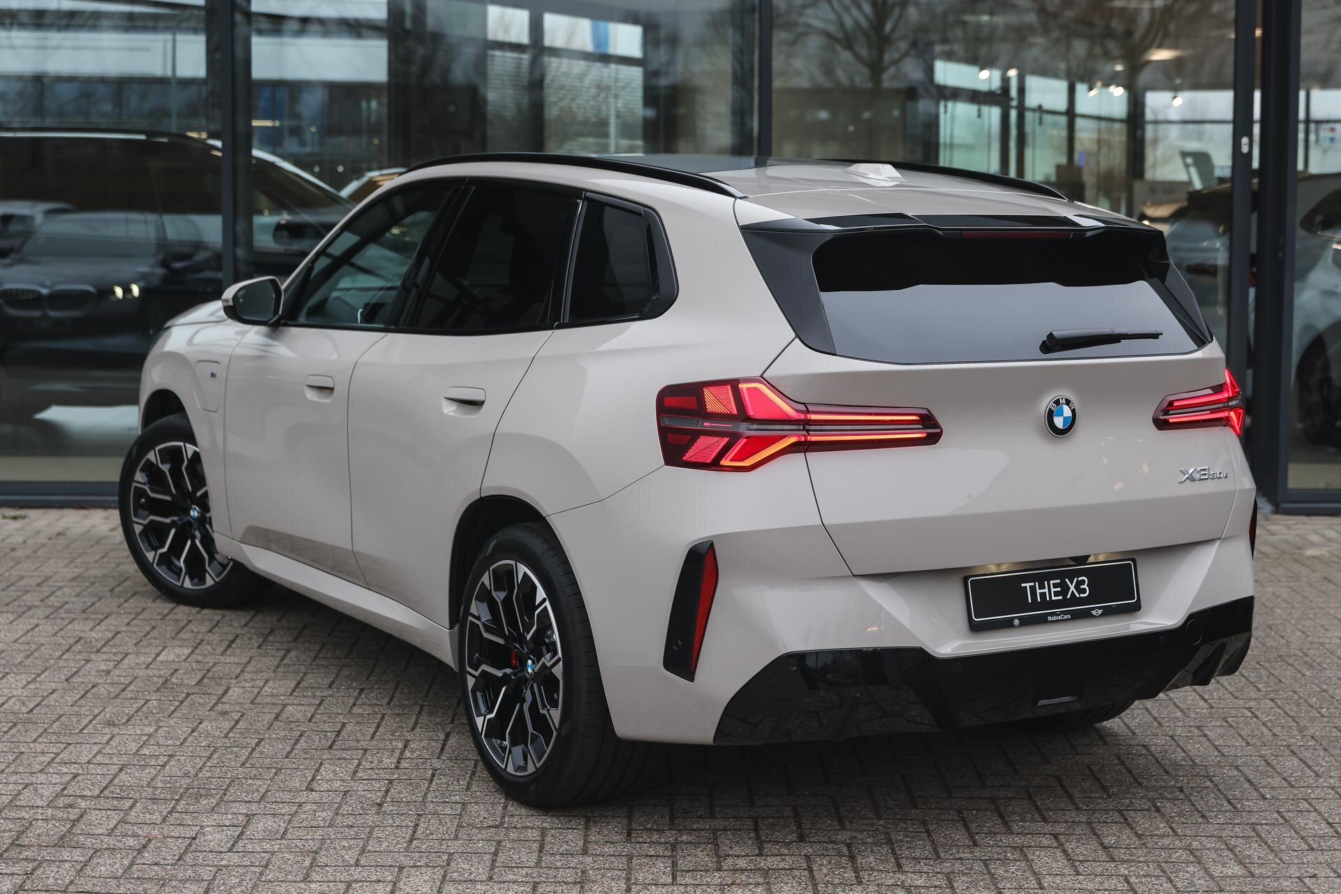 BMW X3 30e xDrive High Executive M Sport Automaat - Afbeelding 2