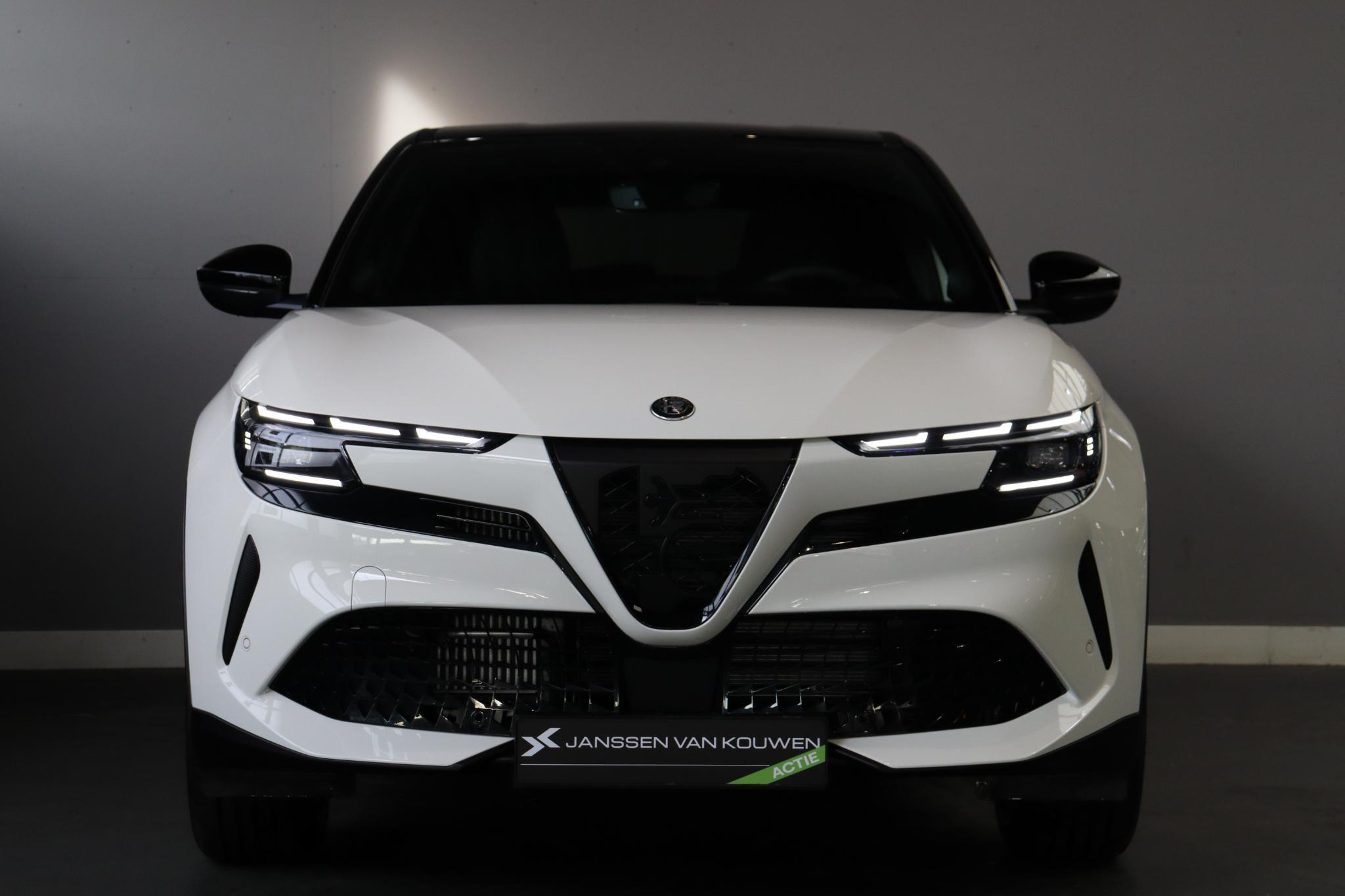 Alfa Romeo Junior 1.2 Turbo Hybrid Ibrida Speciale - Afbeelding 2
