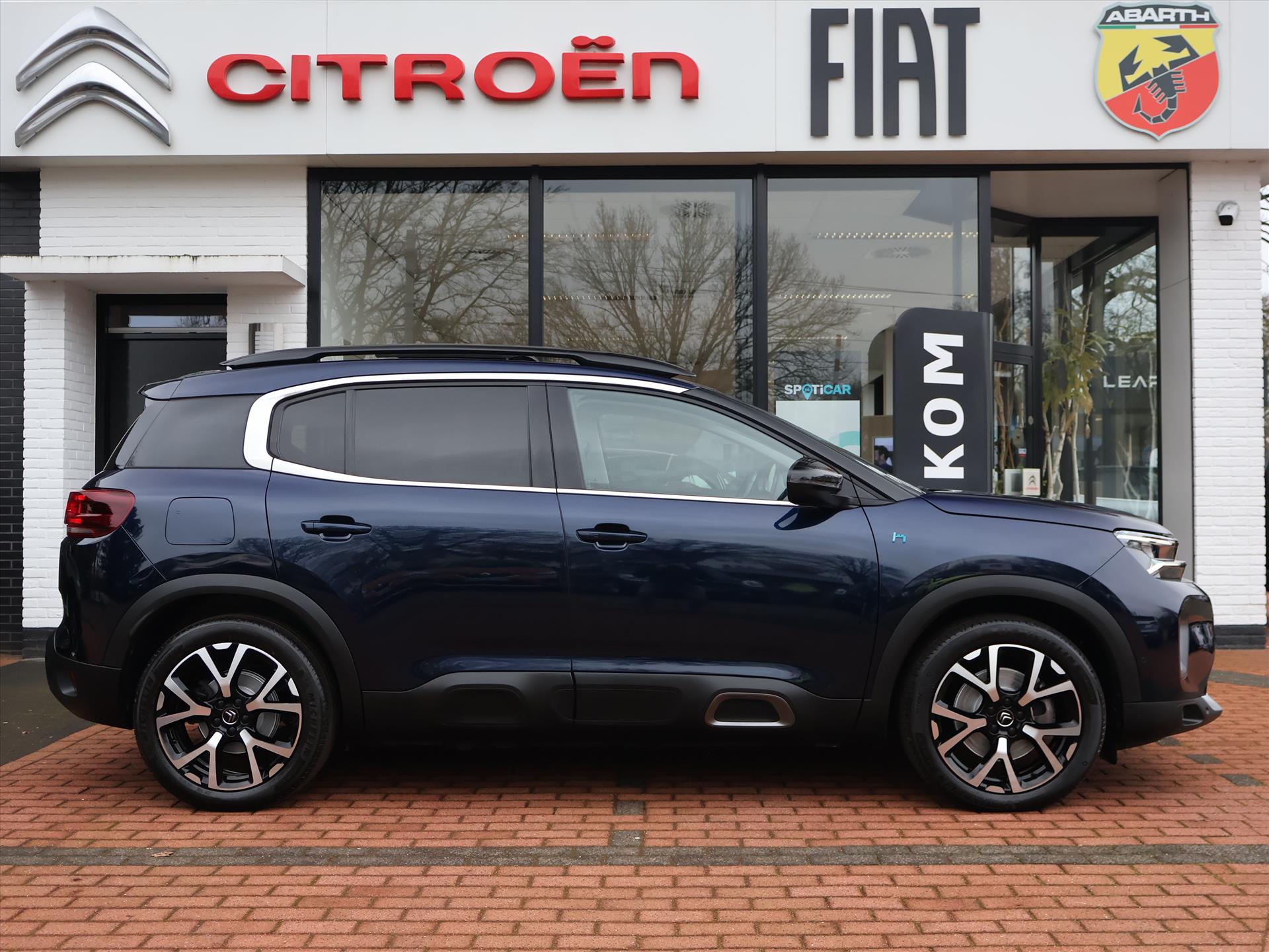 Citroën C5 Aircross Plug-in Hybrid 225PK ë-EAT8 Automaat Shine, Rijklaarprijs | Panoramadak | Trekhaak | Navigatie | DAB+ | Elektrische kofferklep - Afbeelding 3