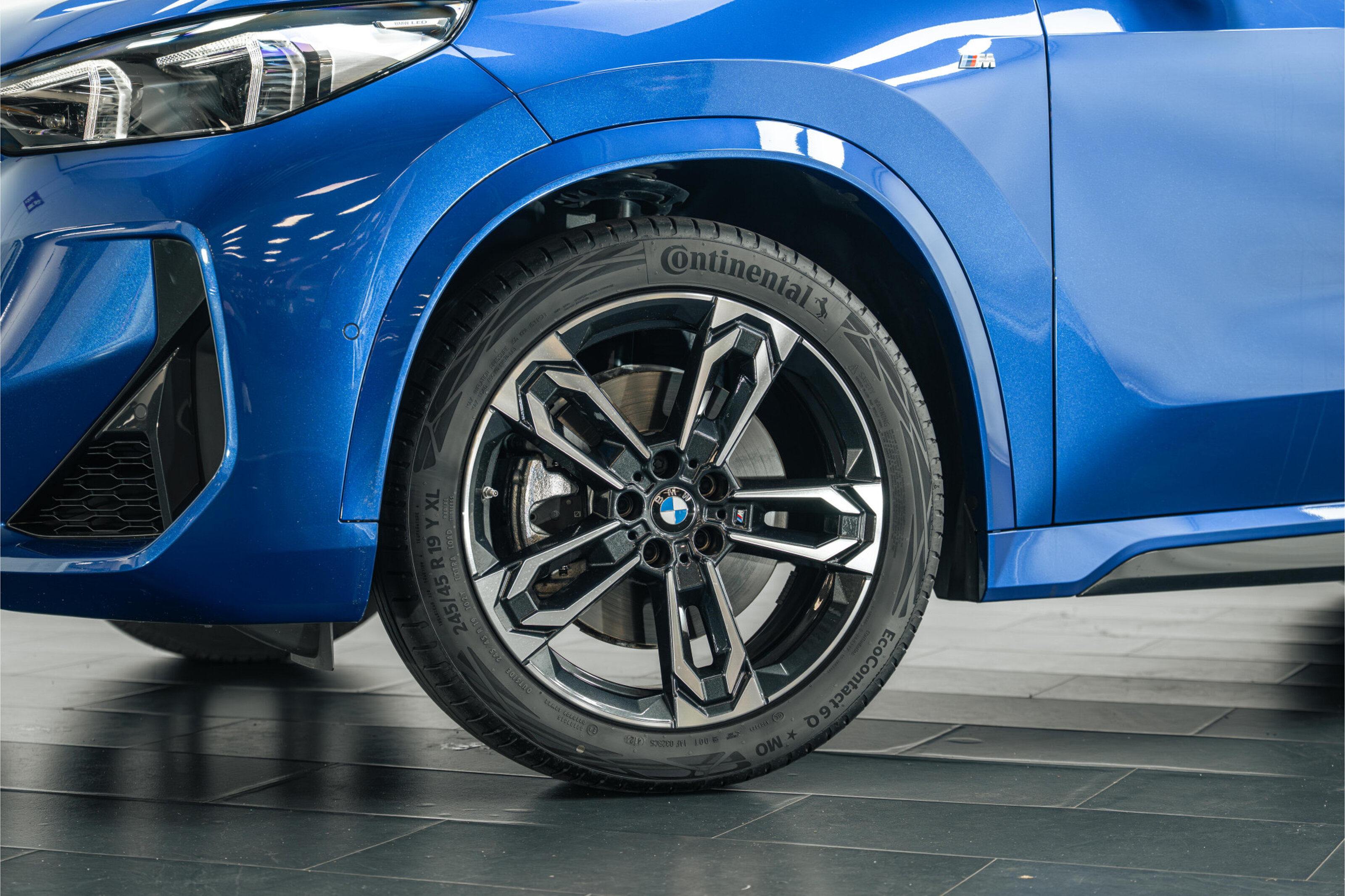 BMW X1 8
