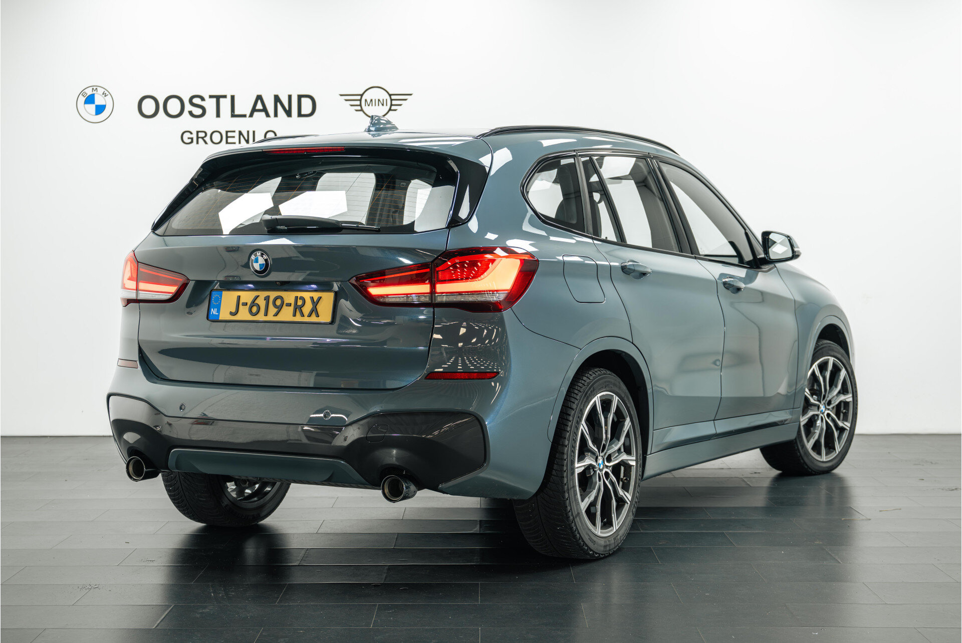 BMW X1 sDrive20i High Executive M Sport Automaat - Afbeelding 2