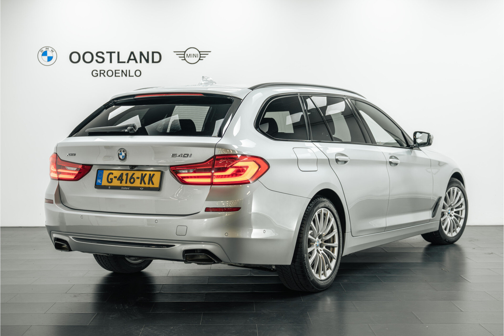 BMW 5 Serie Touring 540i xDrive Sport Line Automaat - Afbeelding 2