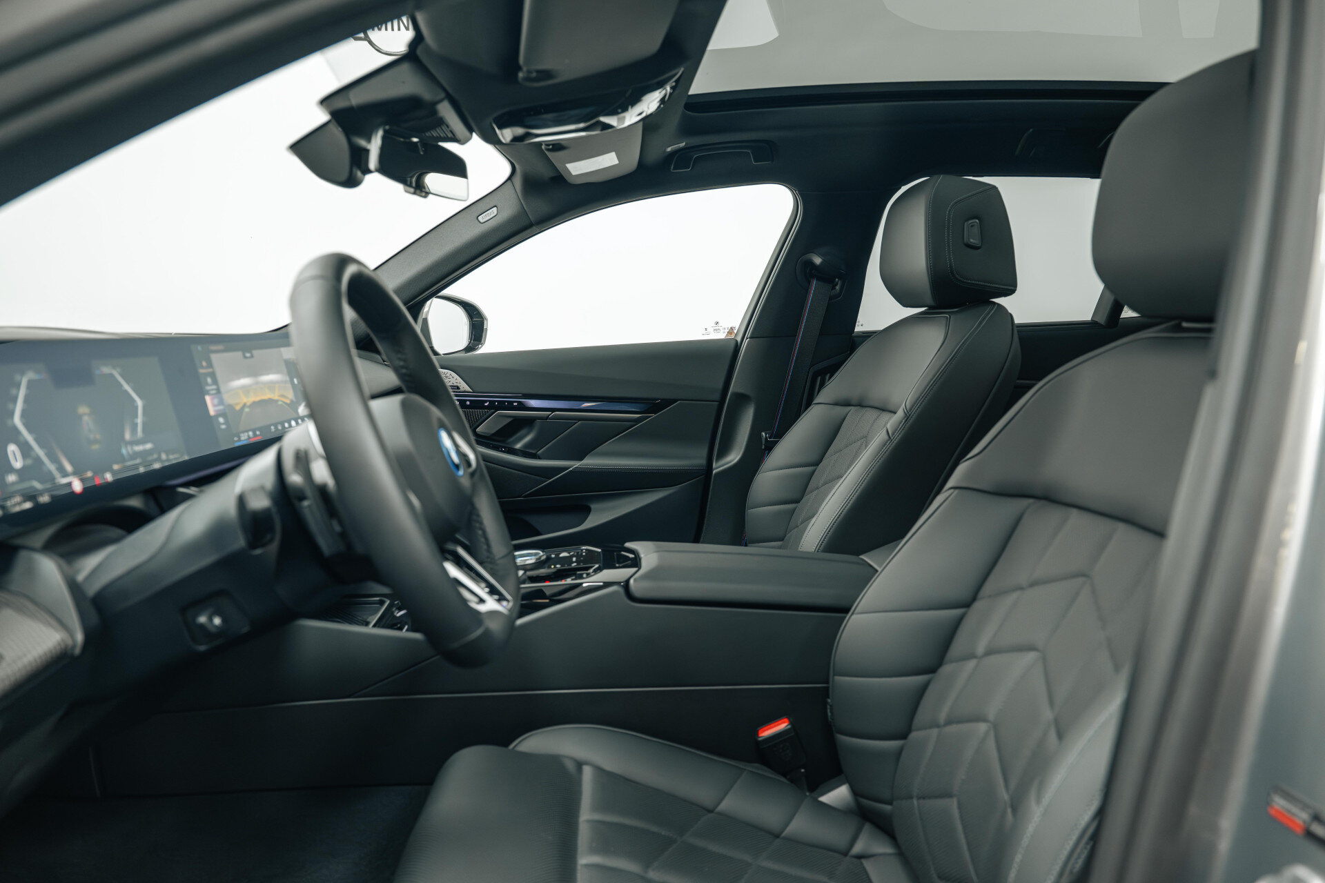 BMW 5 Serie Touring 550e xDrive M Sport Automaat - Afbeelding 5