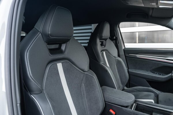 lederen/alcantara bekleding lederen/alcantara bekleding