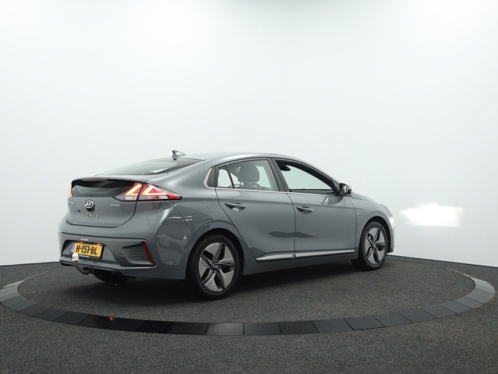 Hyundai IONIQ 1.6 GDi Comfort + | All season | Trekhaak | Navigatie | Camera | - Afbeelding 2