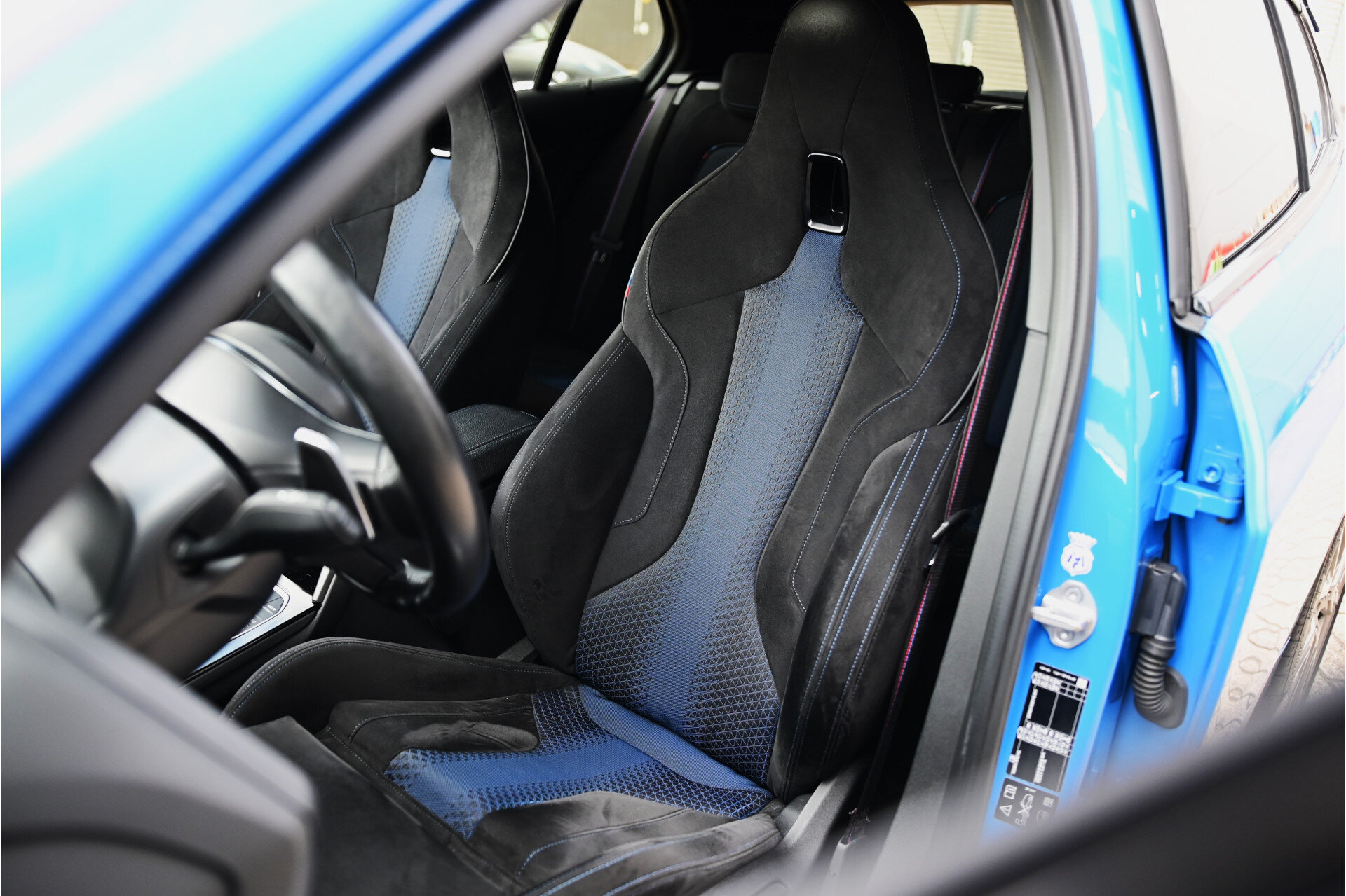 BMW 1 Serie M135i xDrive High Executive Automaat - Afbeelding 3