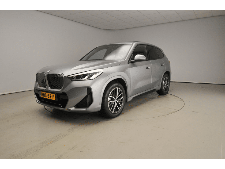 BMW iX1 eDrive20 - Afbeelding 1