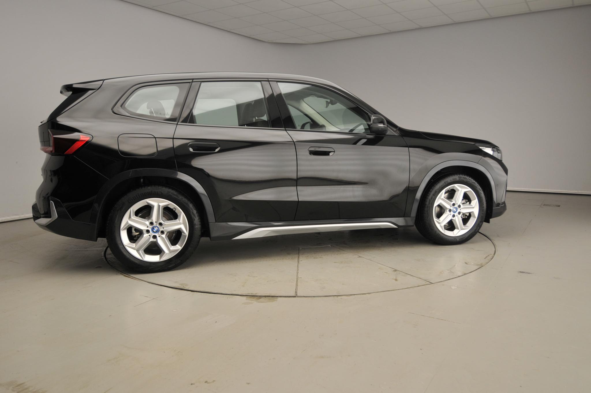 BMW iX1 xDrive30 - Afbeelding 4