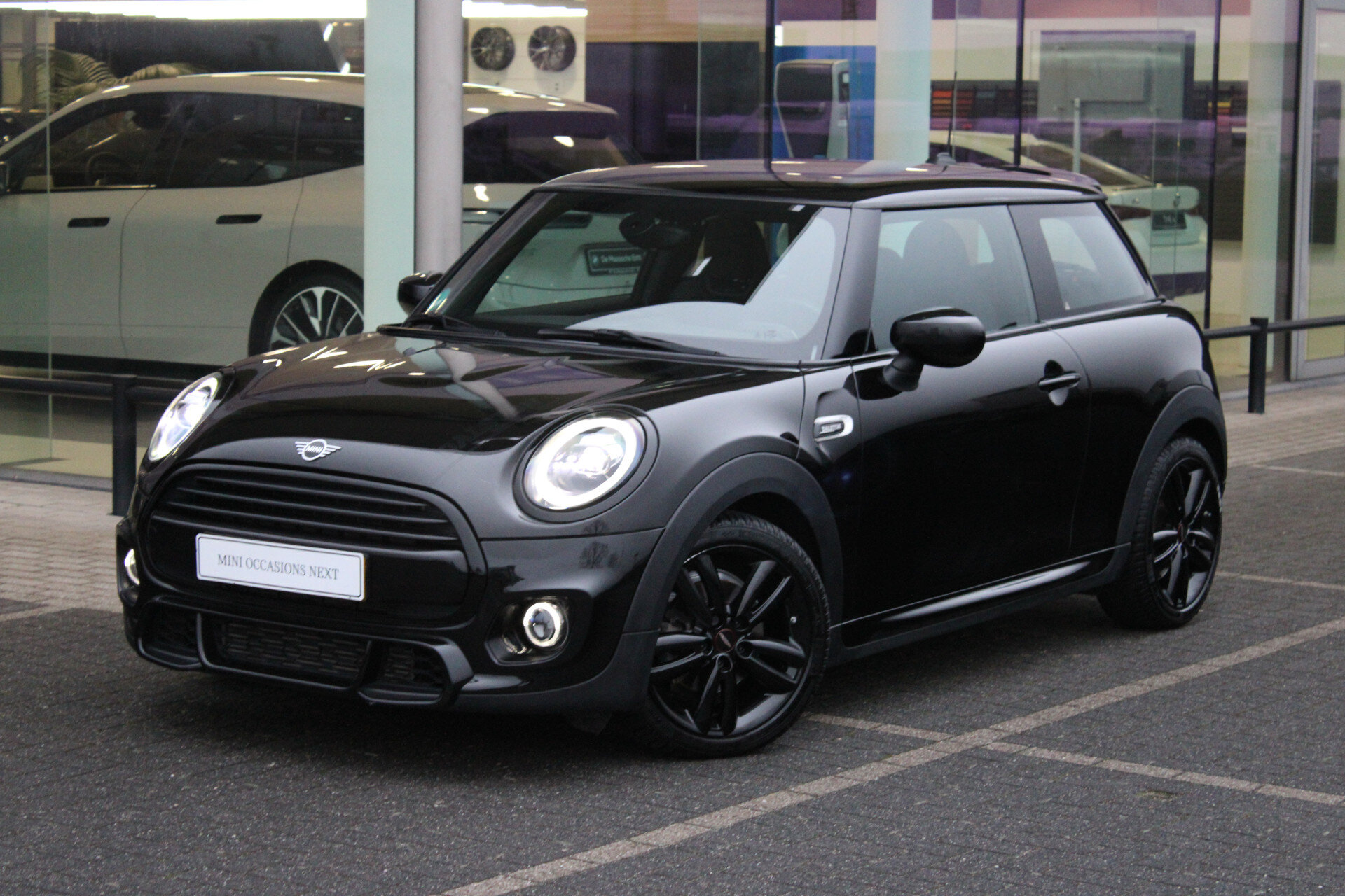 MINI Cooper Hatchback JCW Automaat - Afbeelding 2
