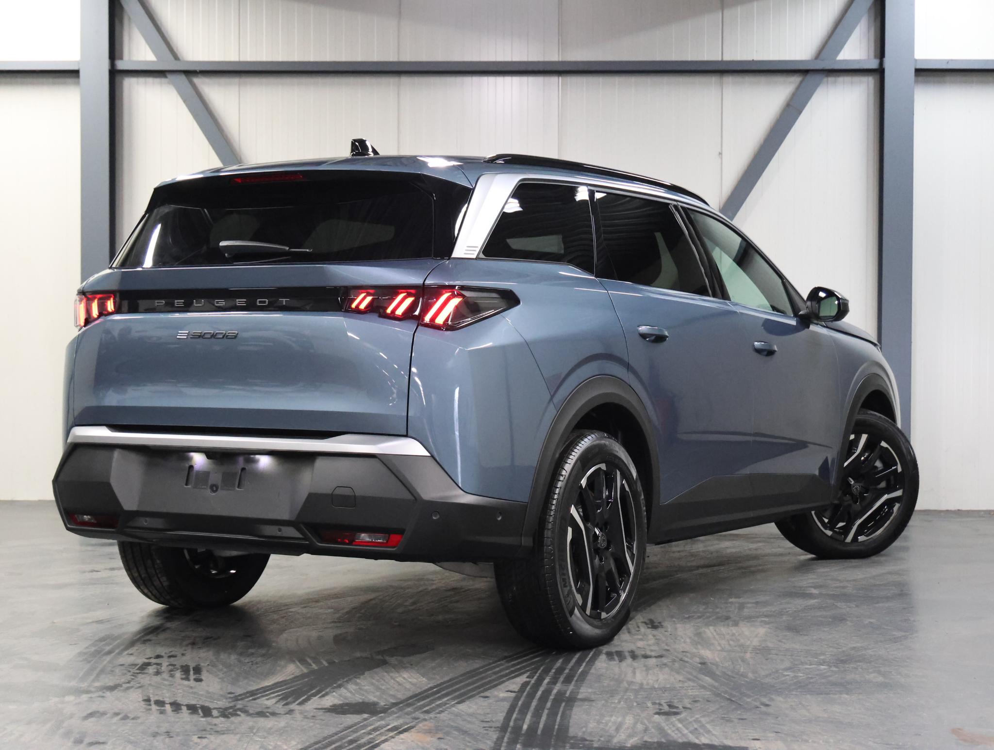Peugeot e-5008 Allure Avantage 73 kWh - Afbeelding 3