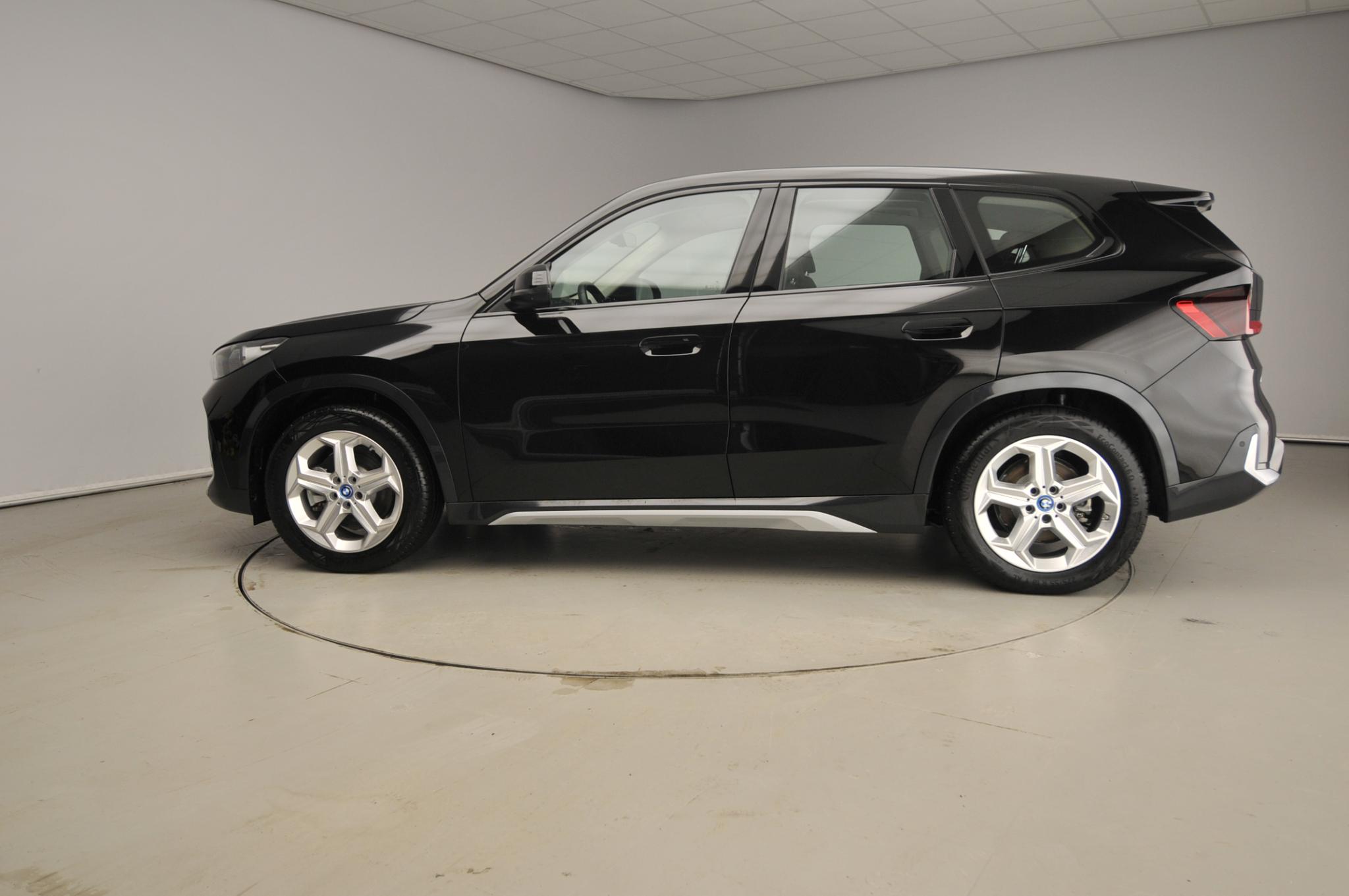 BMW iX1 xDrive30 - Afbeelding 2