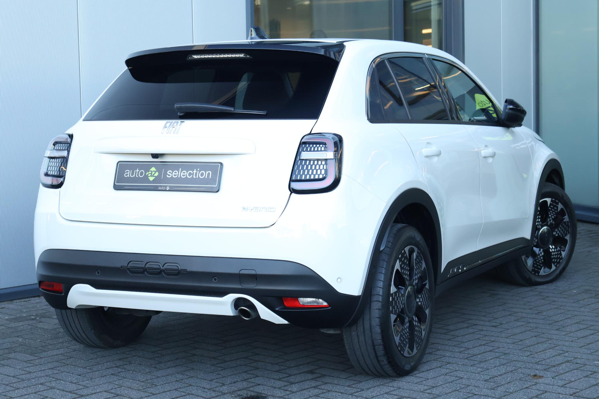 Fiat 600 1.2 Hybrid La Prima - Bild 2