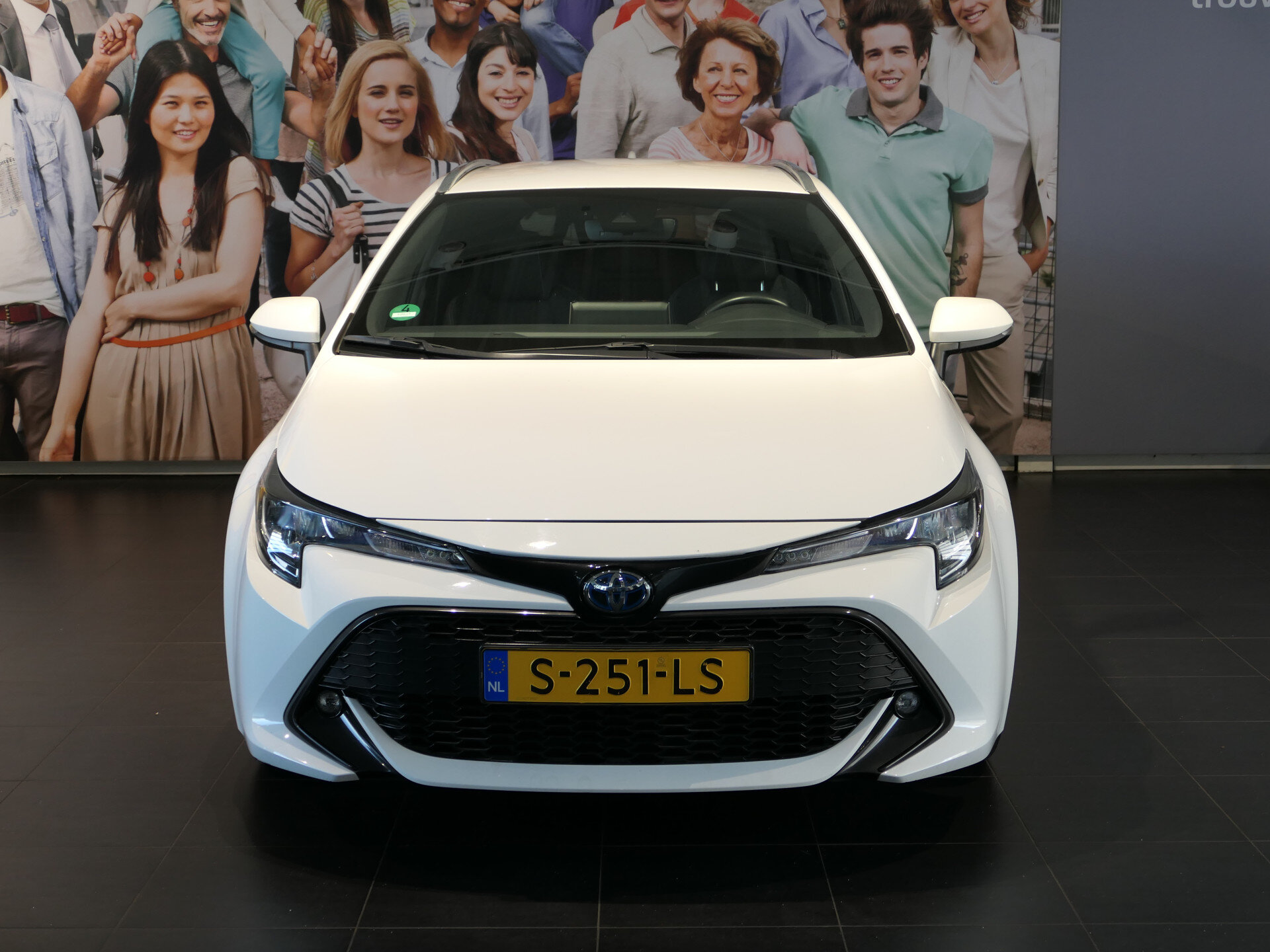 Toyota Corolla Touring Sports 1.8 Hybrid Dynamic - Occasion Lease vanaf €474 p/m - - Afbeelding 2