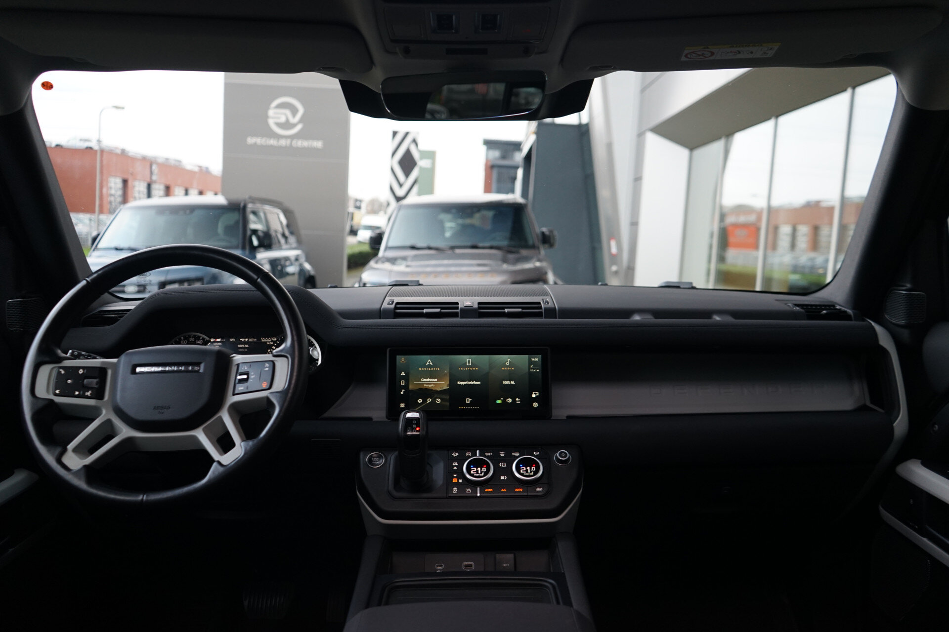 Land Rover Defender 110 2.0 P400e 110 SE - Afbeelding 3